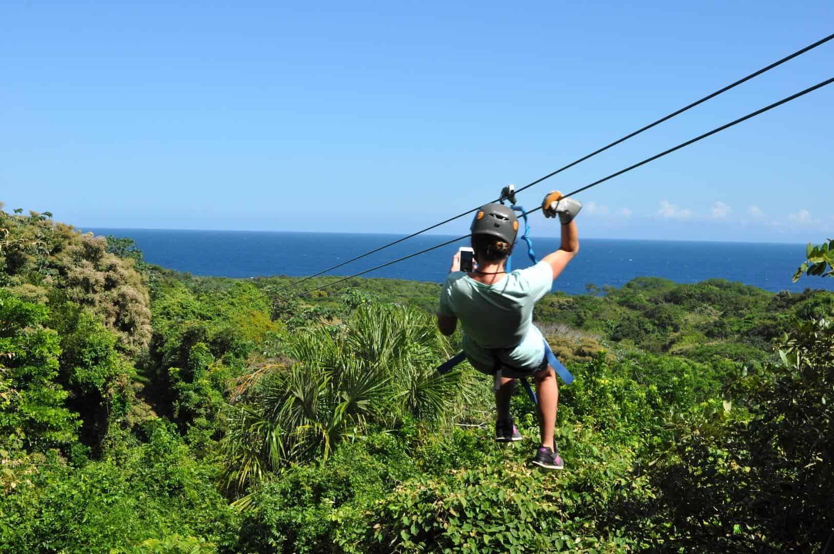 Roatán Zipline, Wildlife Sanctuary & Snorkeling Adventure