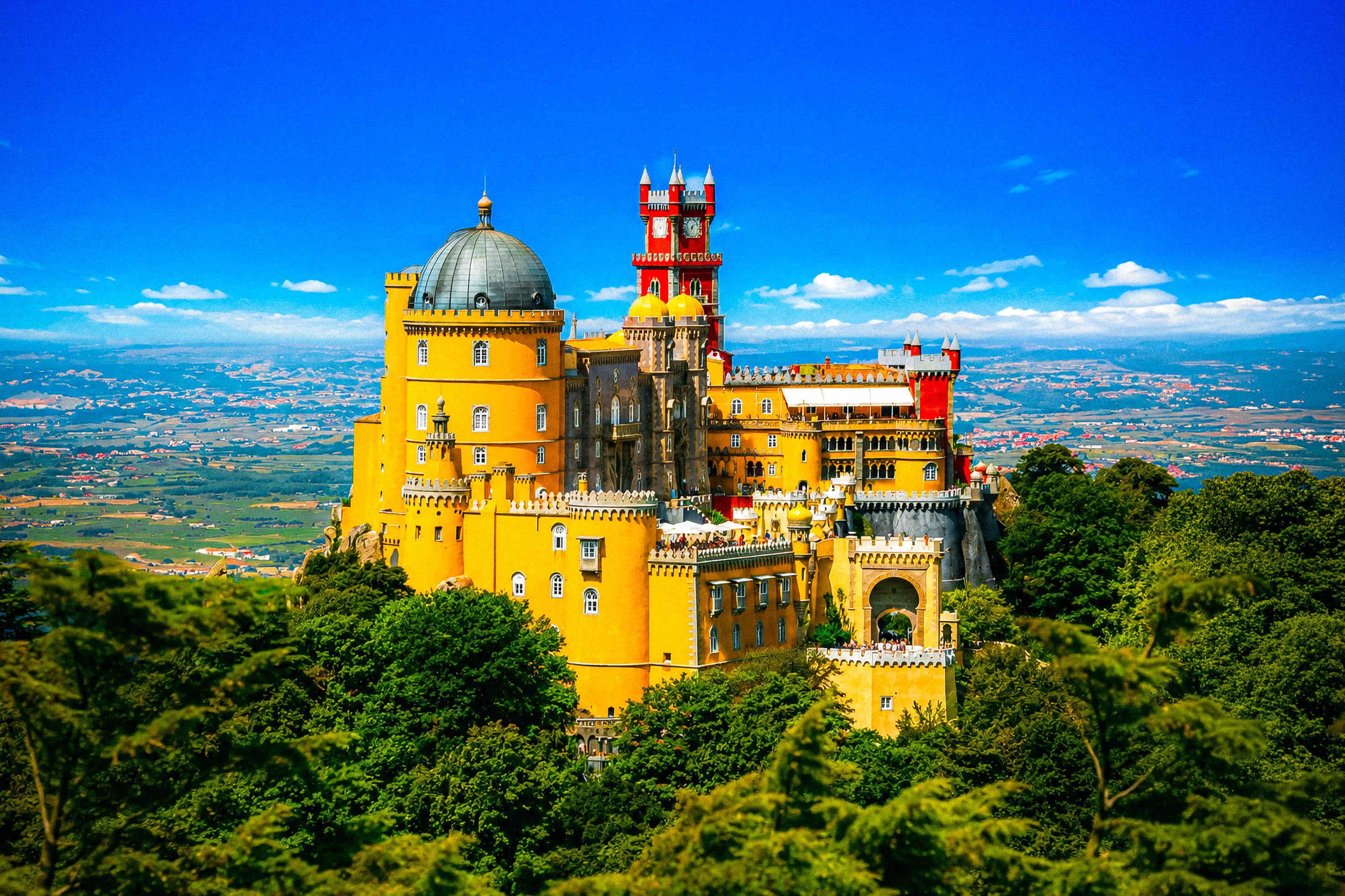Sintra Palaces, Coastal Cliffs & Cascais Full-Day Tour