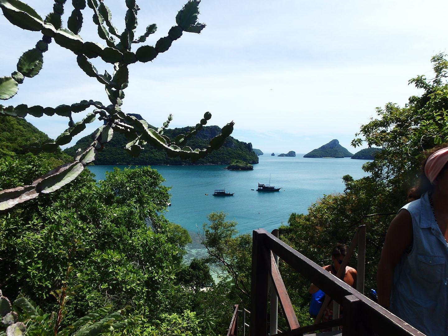 Ang Thong Marine Park Semi-Private Yacht Cruise from Koh Samui