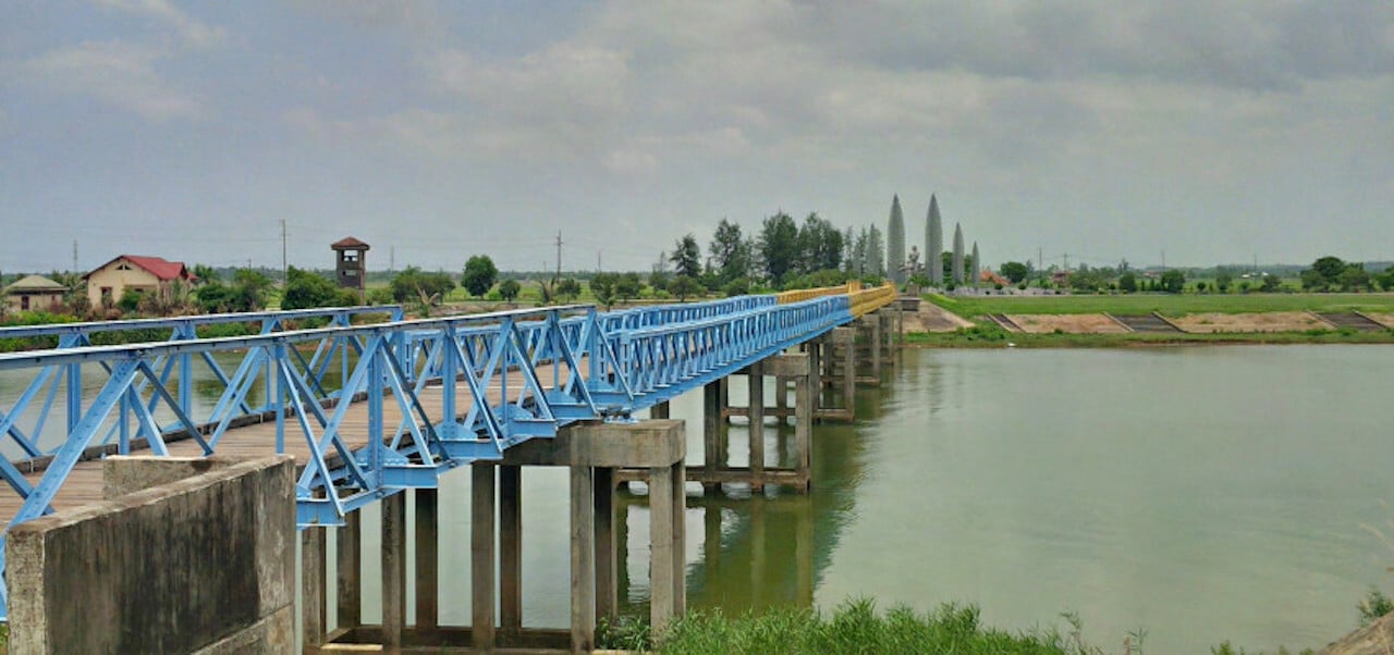 From Hue: Vietnam DMZ, Vinh Moc & Khe Sanh Full-Day Tour
