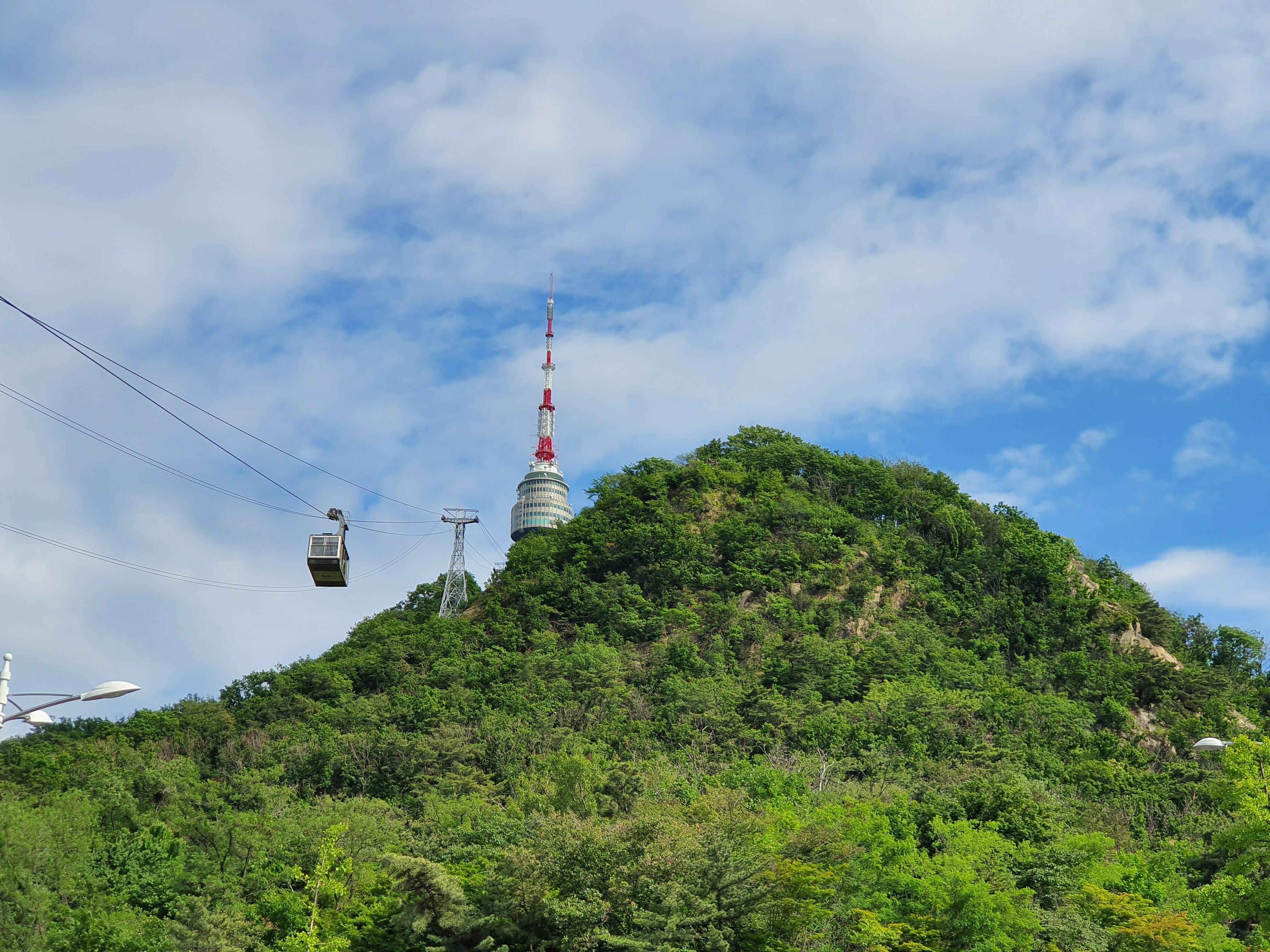 Seoul Full-Day City Tour: Palace, Tower & Traditional Villages