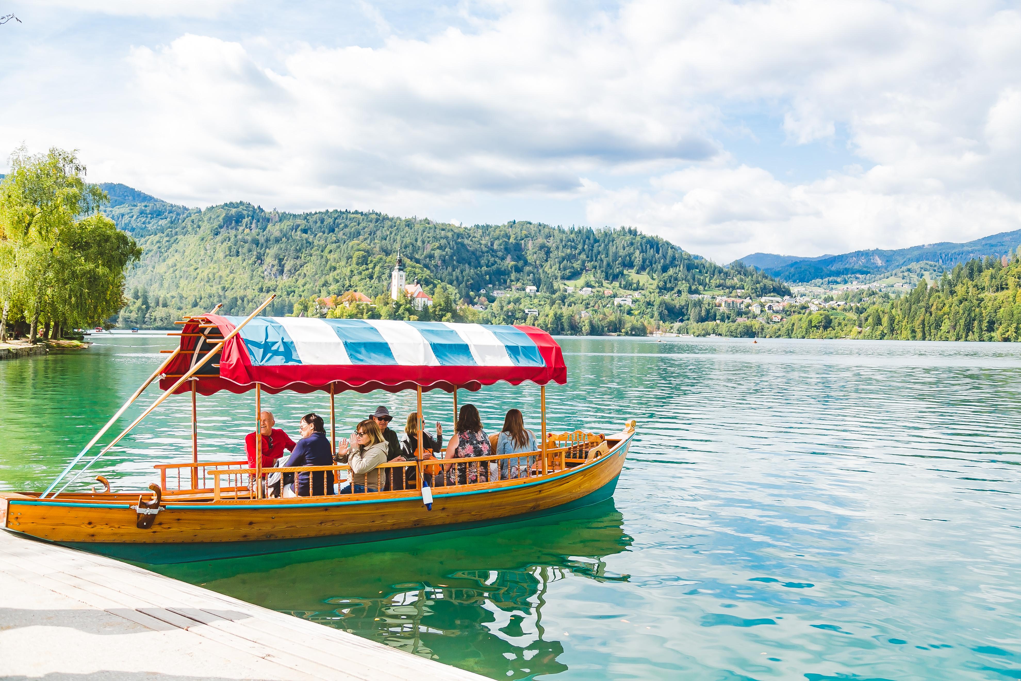 Private Alpine Lakes & Medieval Town Tour from Ljubljana