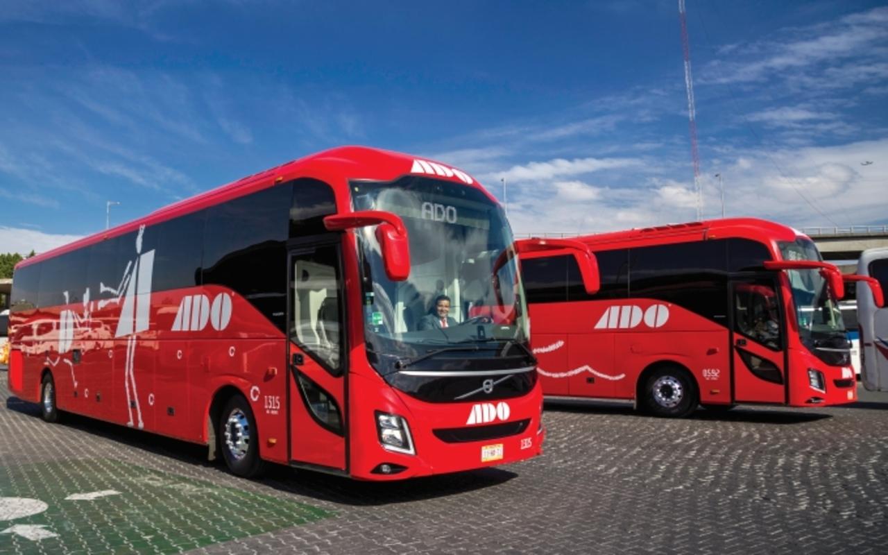 Direct Bus Transfer: Cancun Central to Chichén Itzá