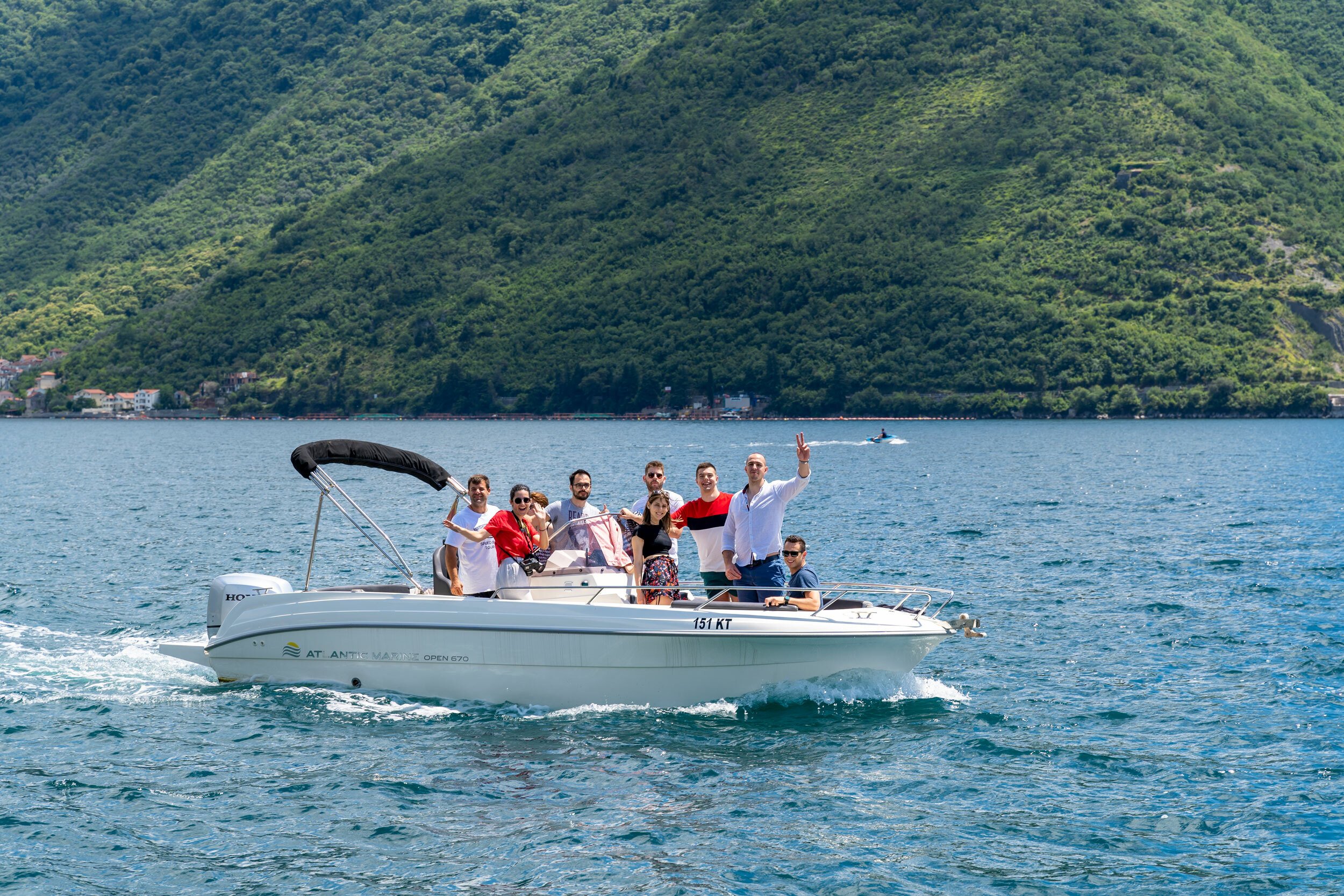 Kotor: Private VIP Speedboat Charter to Blue Cave