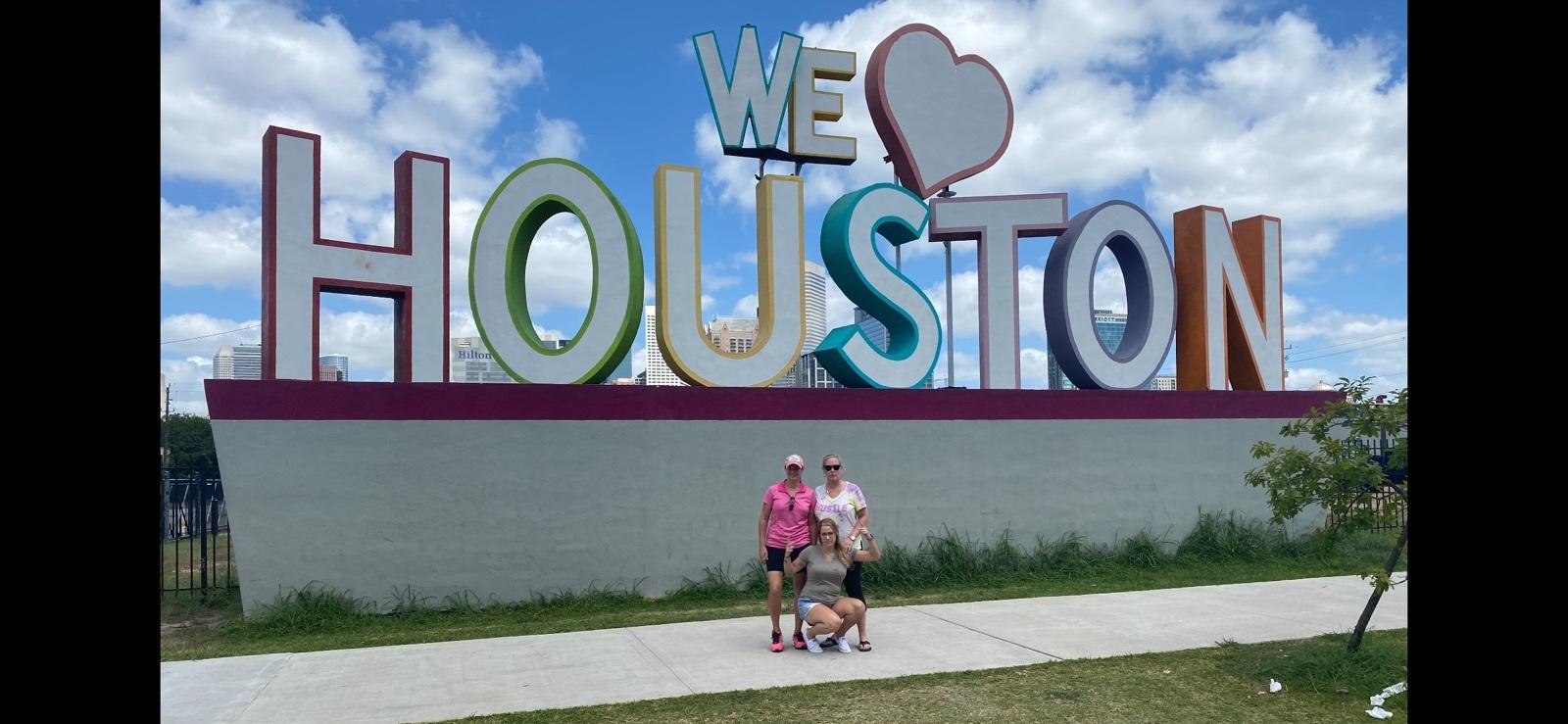 Houston Downtown & Galveston Island with Airport Transfers