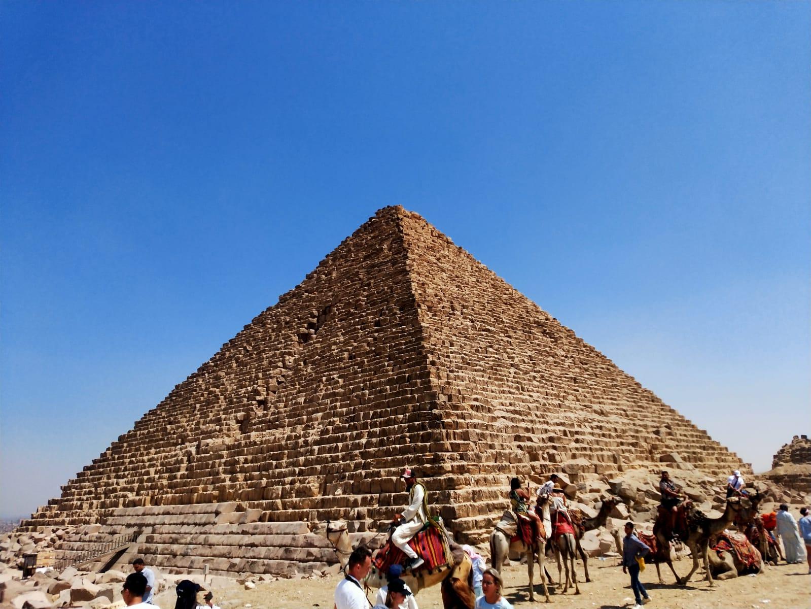 Sharm El Sheikh to Cairo: Pyramids, Sphinx & Egyptian Museum Day Tour