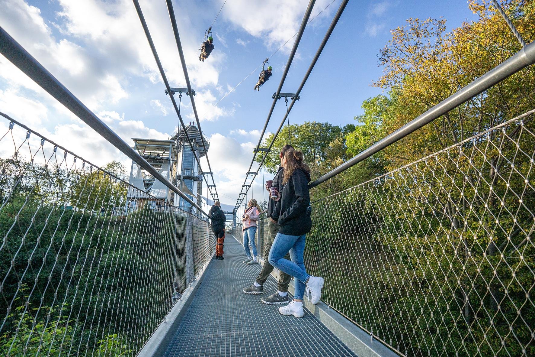 Titan RT: Eintritt zur Hängebrücke