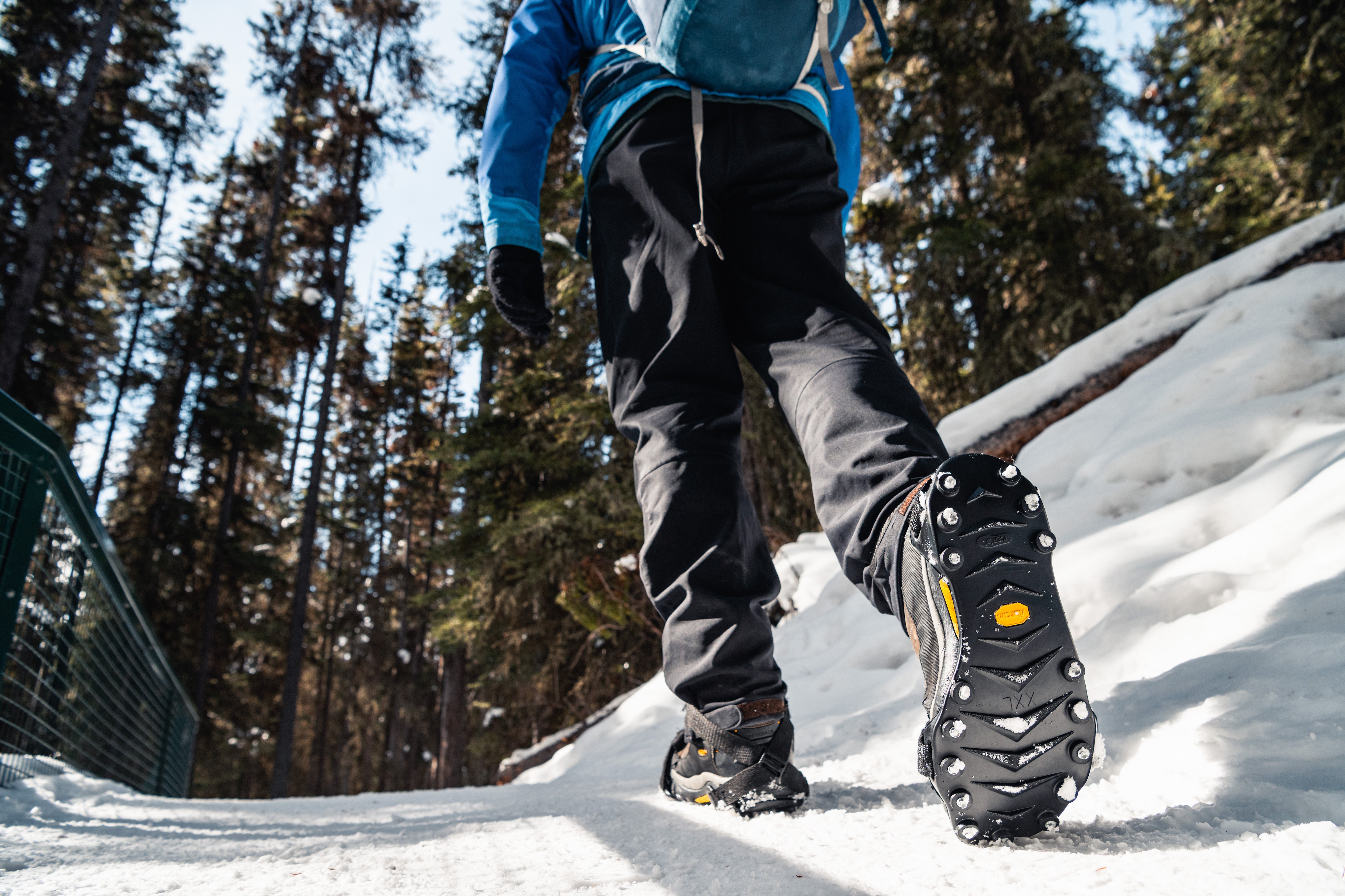 Johnston Canyon icewalk — frozen Upper Falls and steel catwalks, Banff National Park (7)