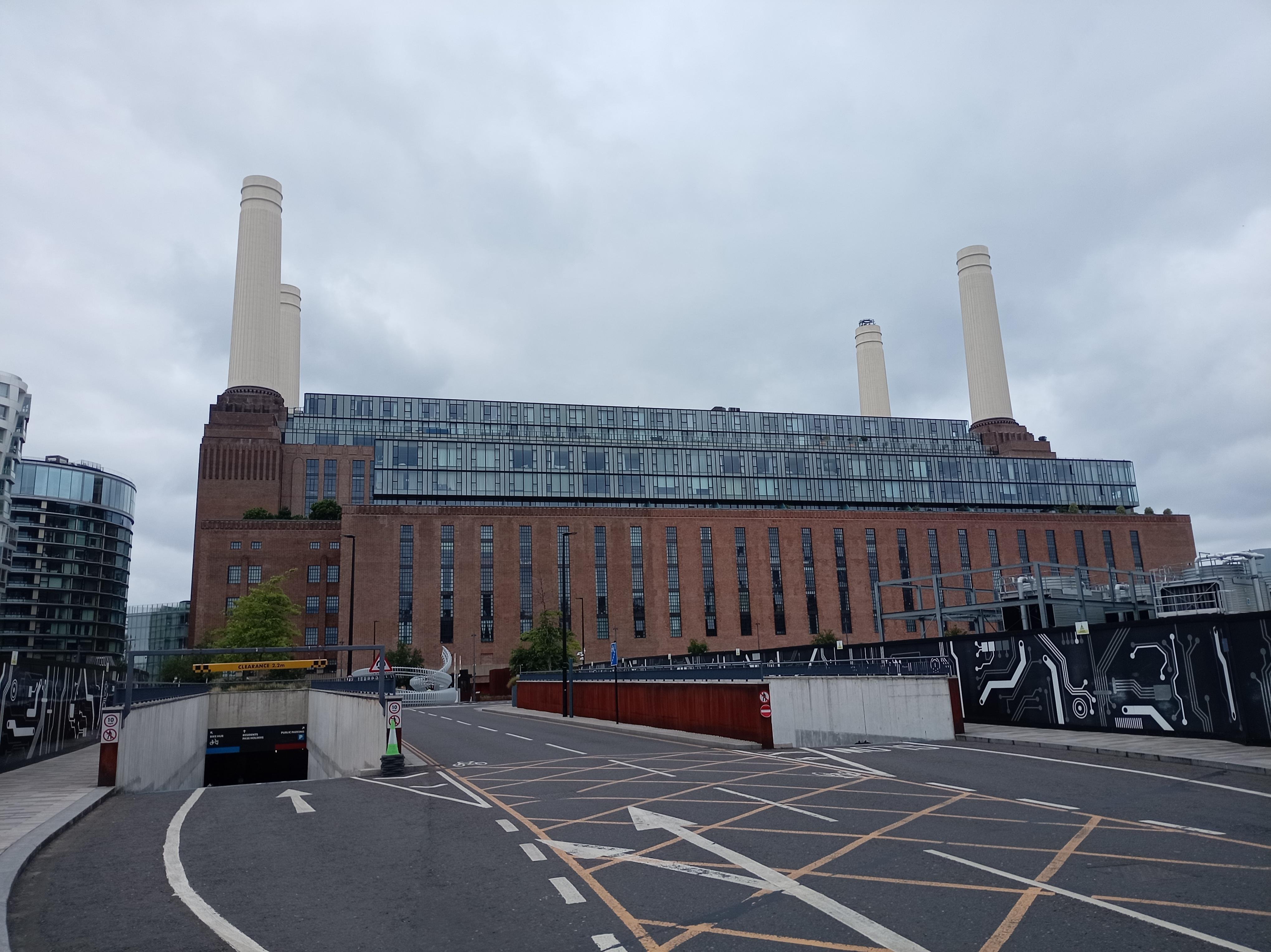 Battersea to Richmond Park E-Bike Adventure