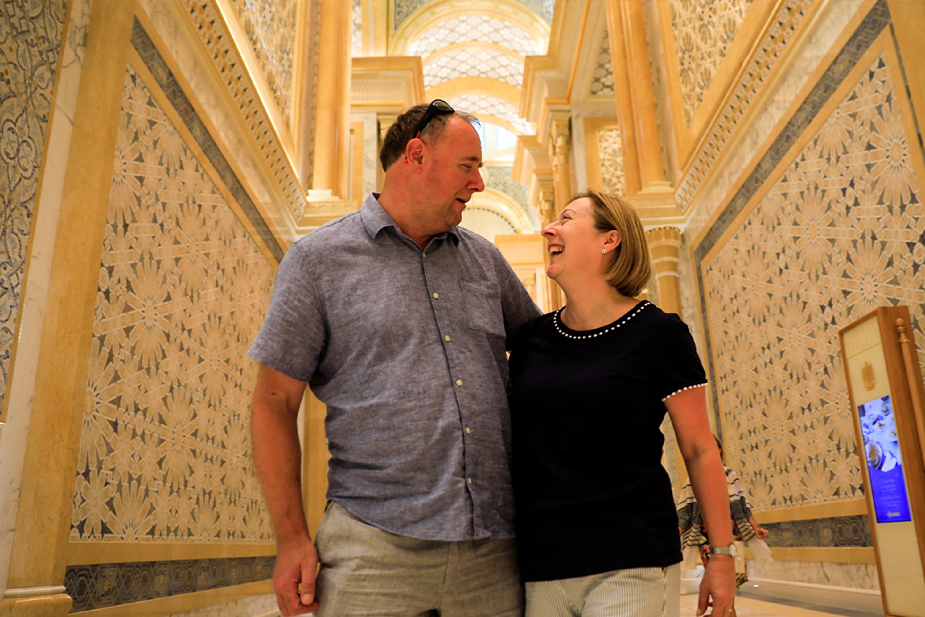 Abu Dhabi Day Trip from Dubai: Grand Mosque, Presidential Palace & More