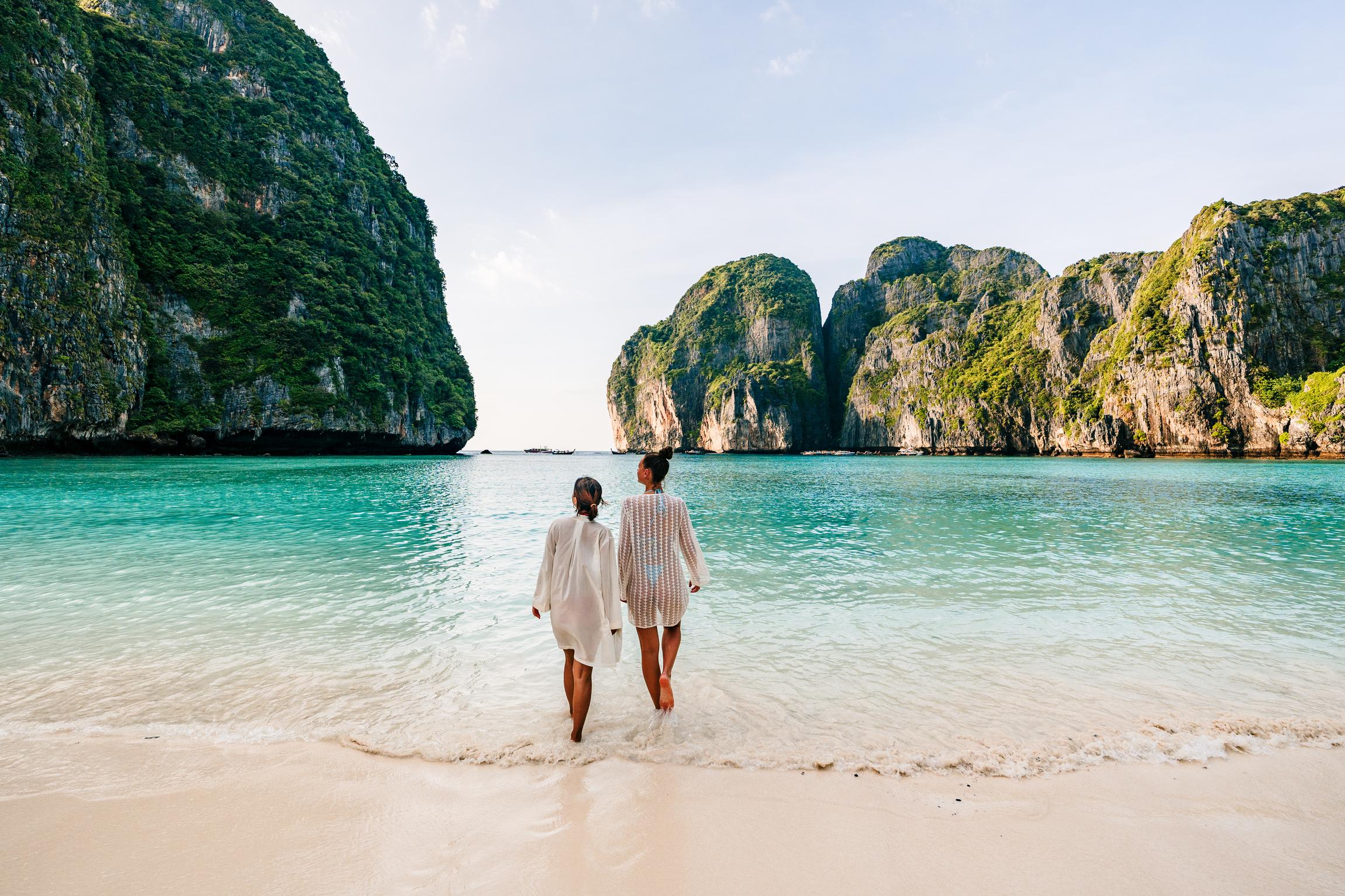 Phi Phi Islands Speed Catamaran Day Trip from Phuket