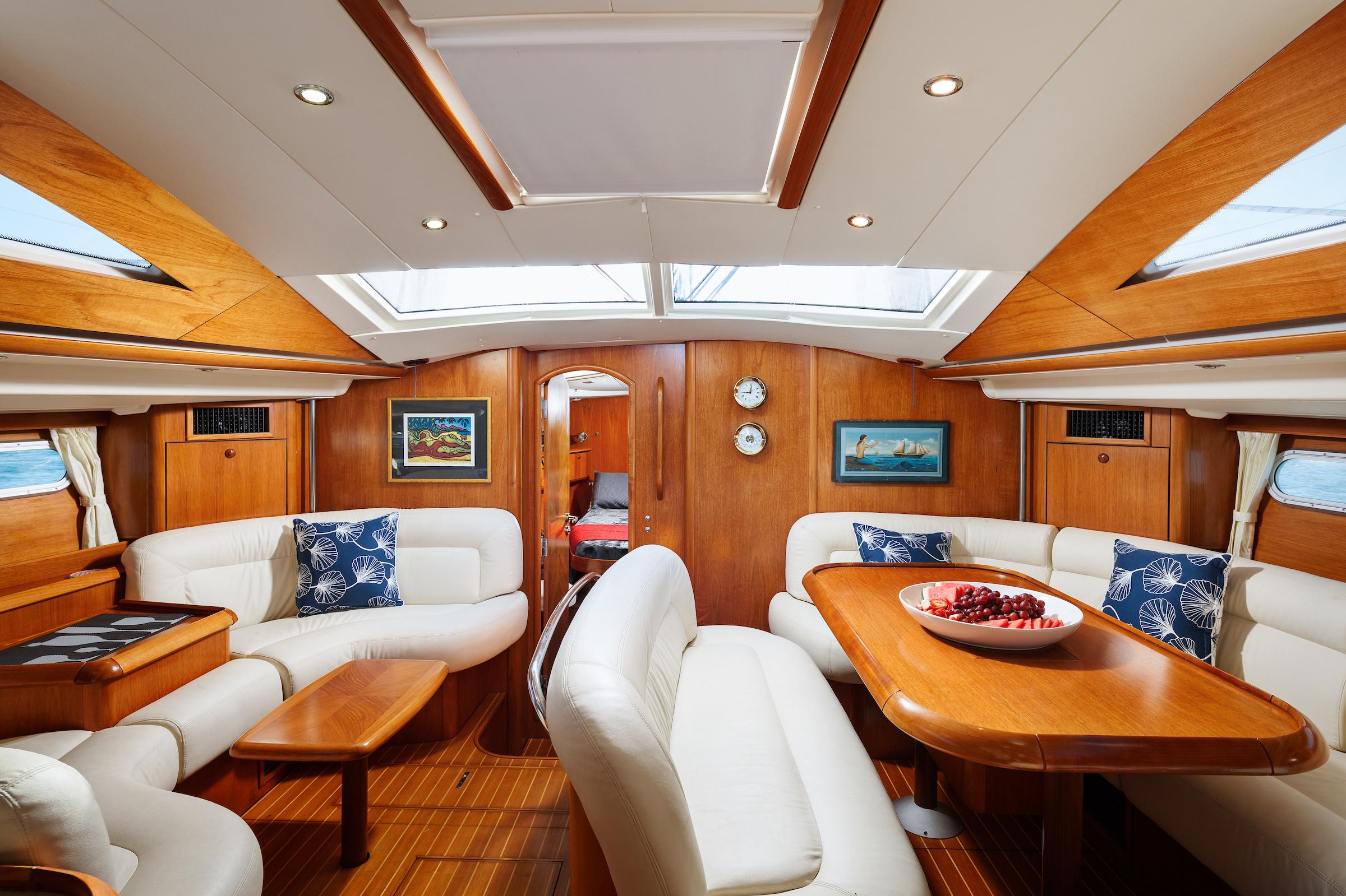 MILADY Whitsundays 2-Night Private Yacht Sailing Cruise
