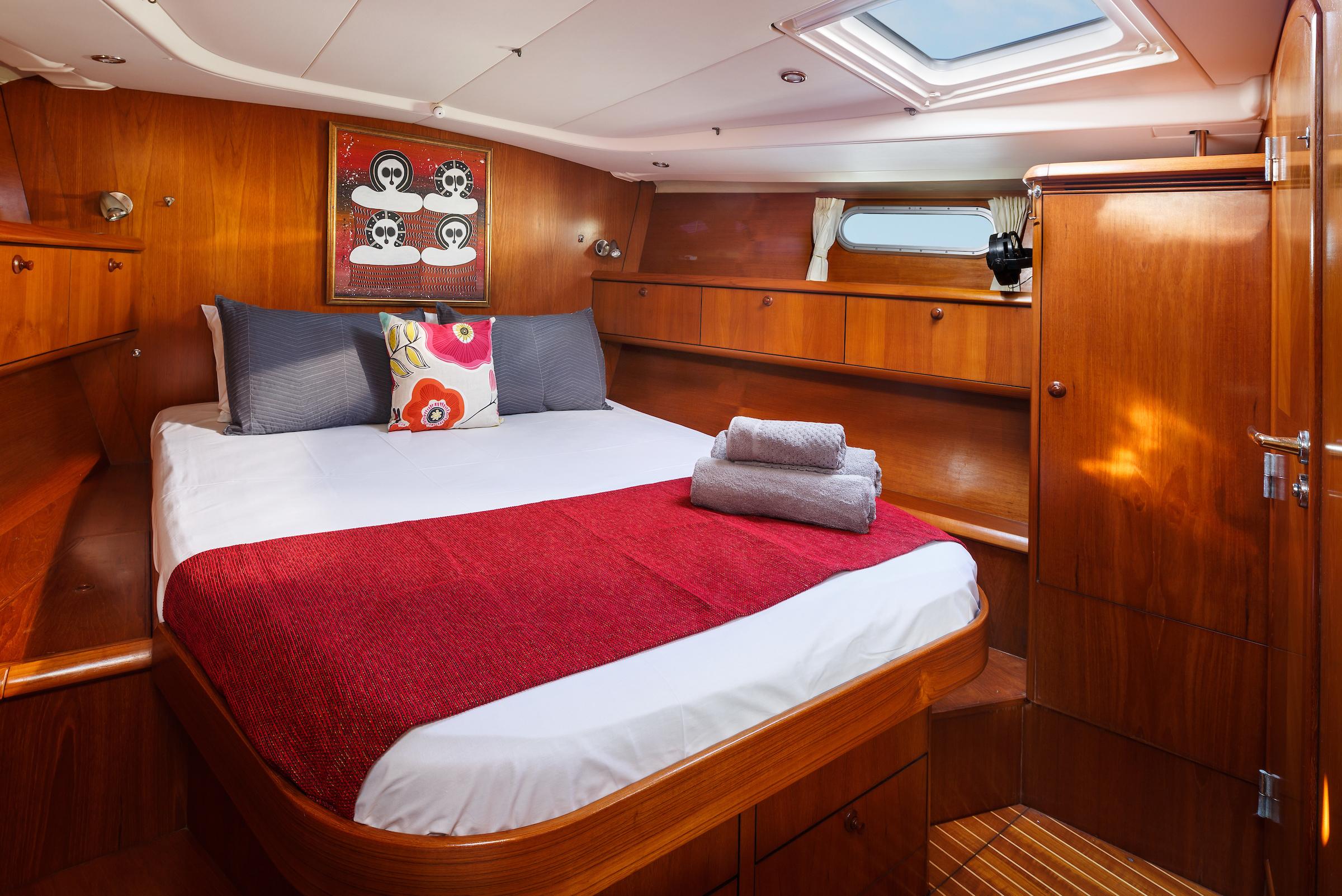 MILADY Whitsundays 2-Night Private Yacht Sailing Cruise