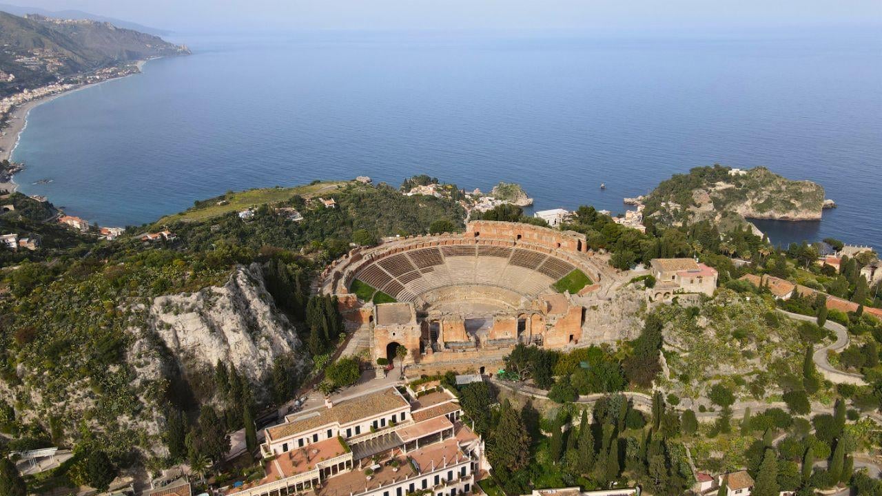 The White Lotus land tour from Catania to Giardini Naxos, Castelmola and Taormina - Taormina, Sicily (2 of 13)