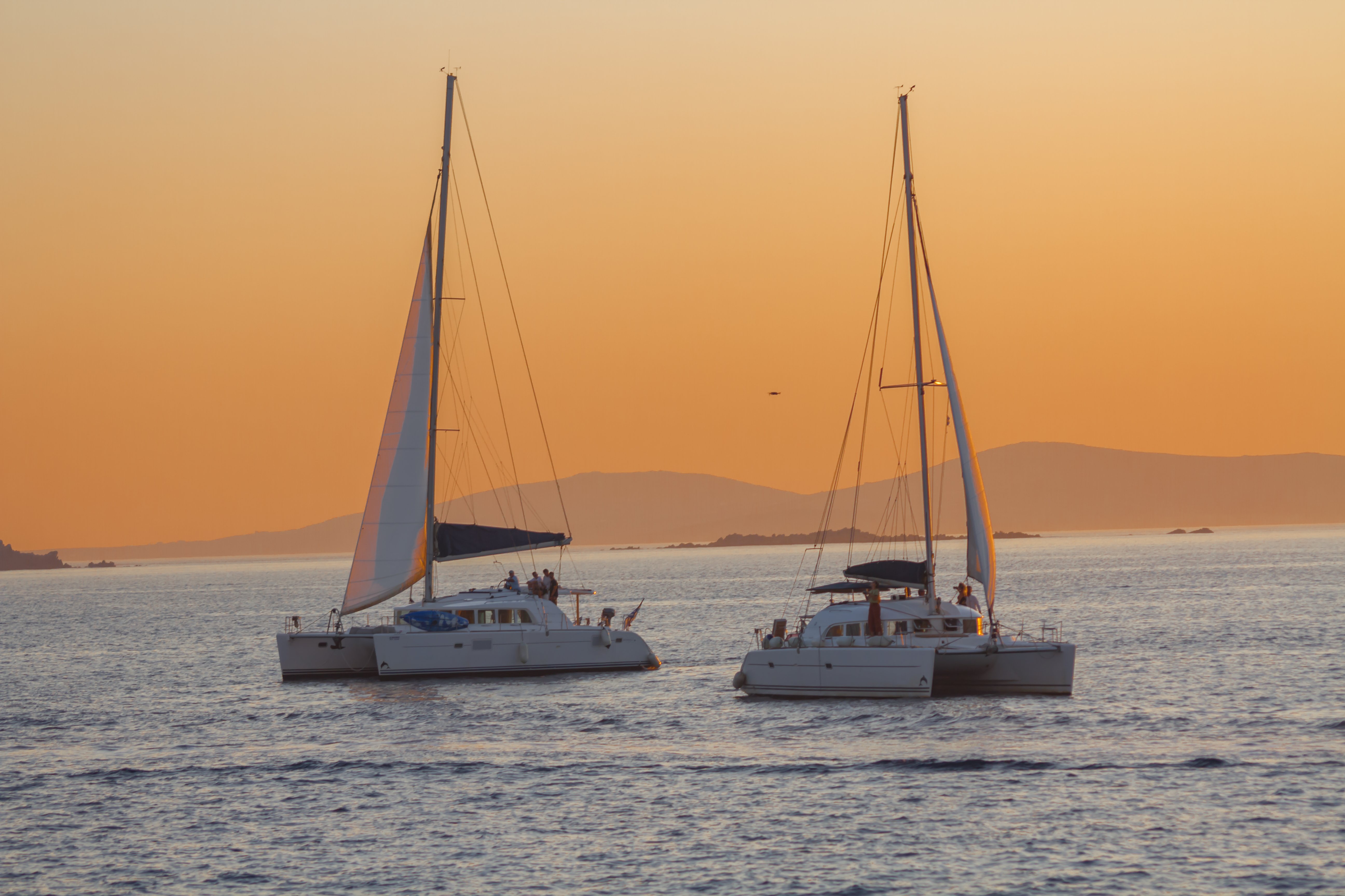 Mykonos Catamaran Cruise with Onboard Lunch and Drinks