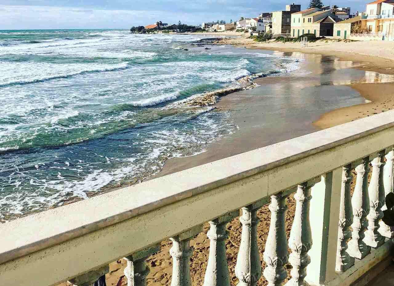 From Syracuse: Private Trip to Inspector Montalbano Location