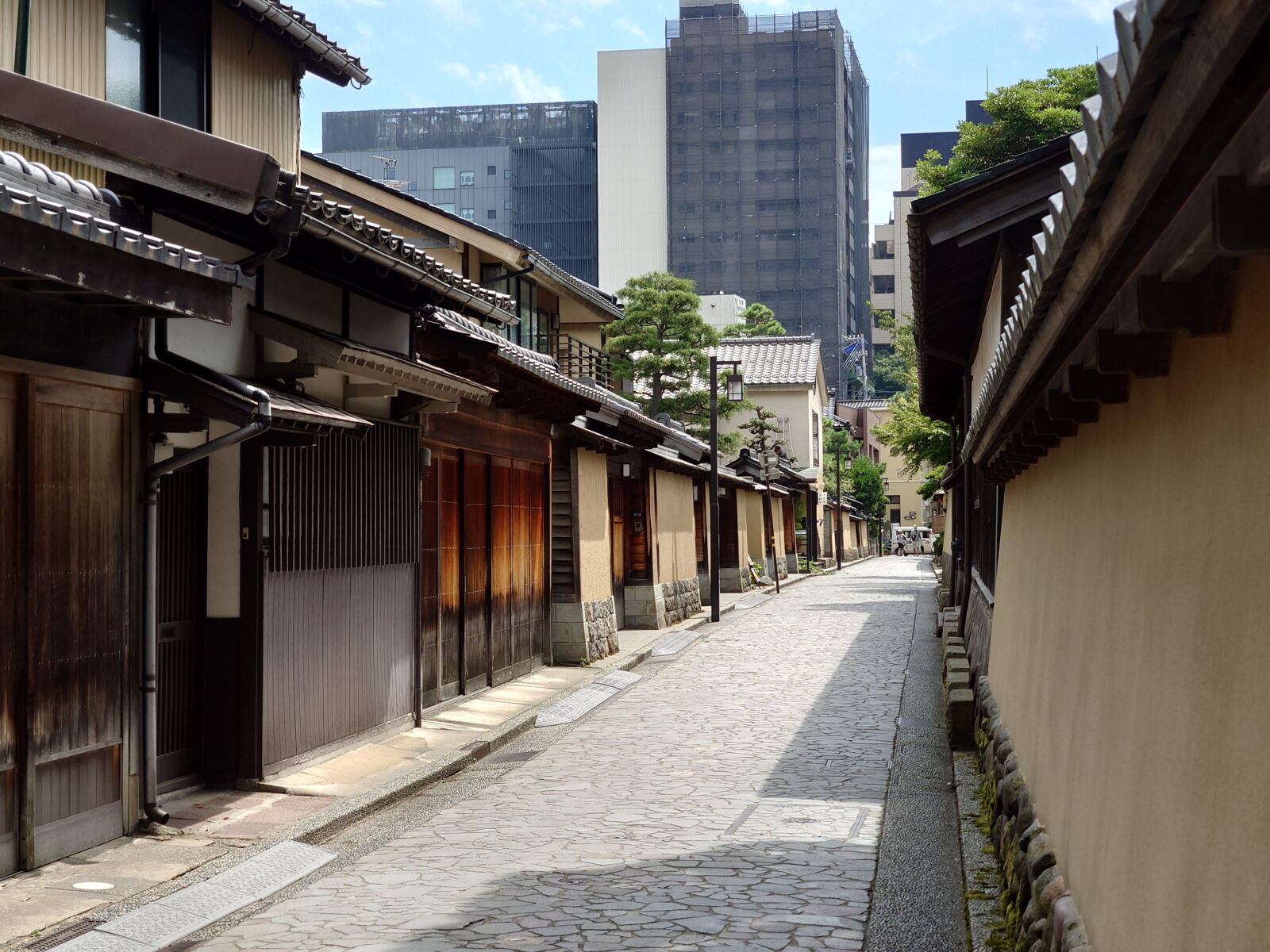 Kanazawa: Samurai, Matcha, Gardens and Geisha Full-Day Tour