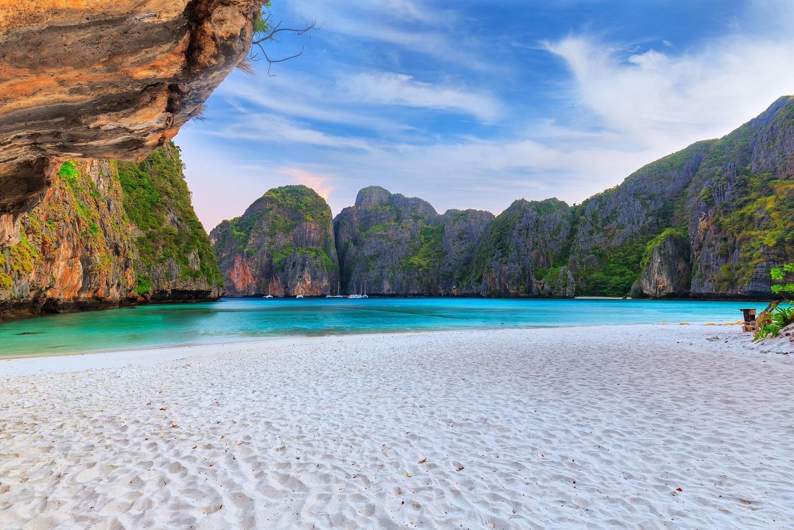 Phi Phi Islands Sunset, BBQ & Bioluminescent Plankton Day Tour from Krabi