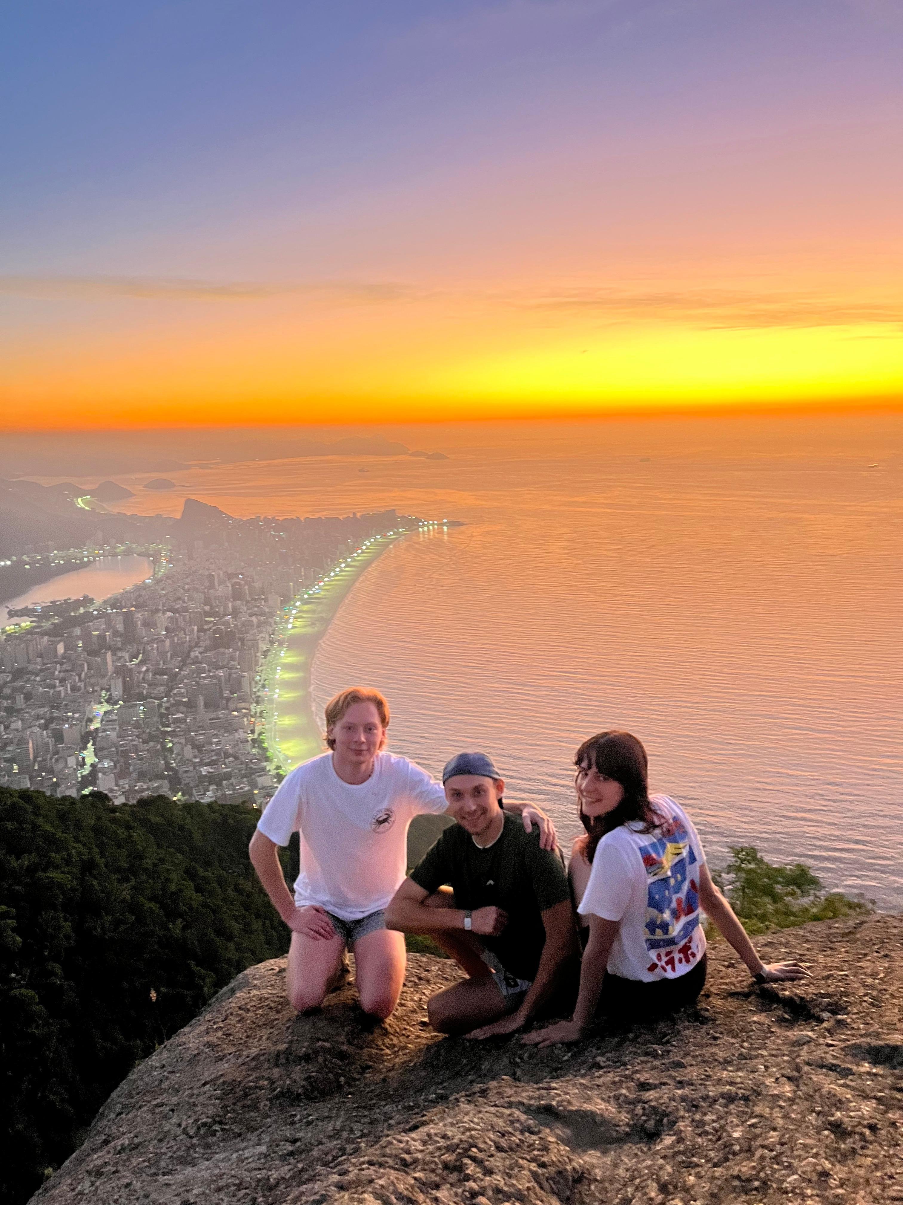 Dois Irmãos Sunrise Hike with Hotel Pickup