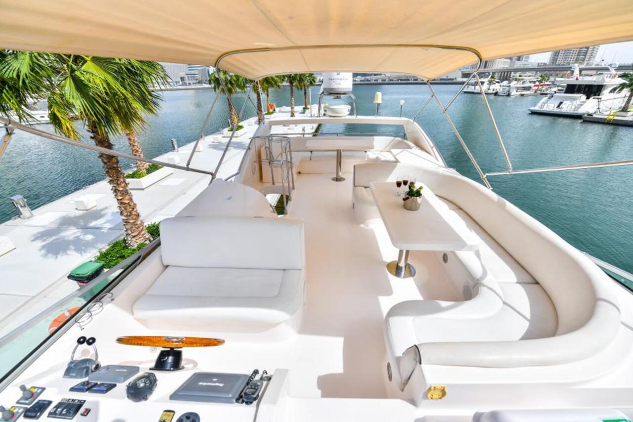 Dubai Marina Private Luxury Yacht Tour