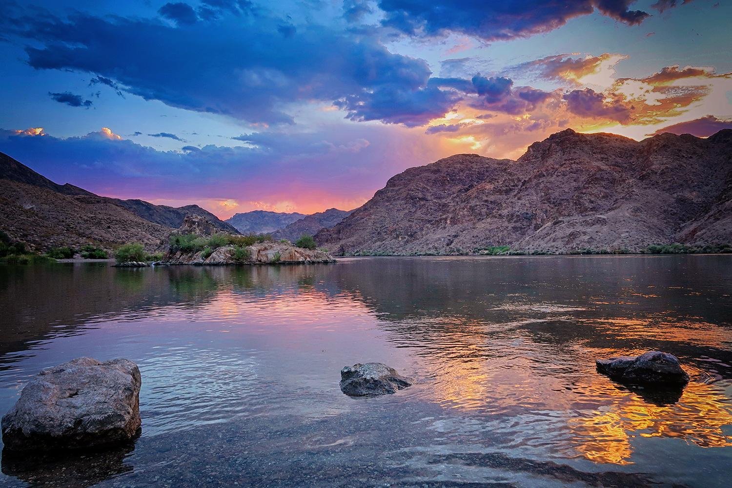 Emerald Cave Sunset Kayak Adventure with Campfire & Stargazing