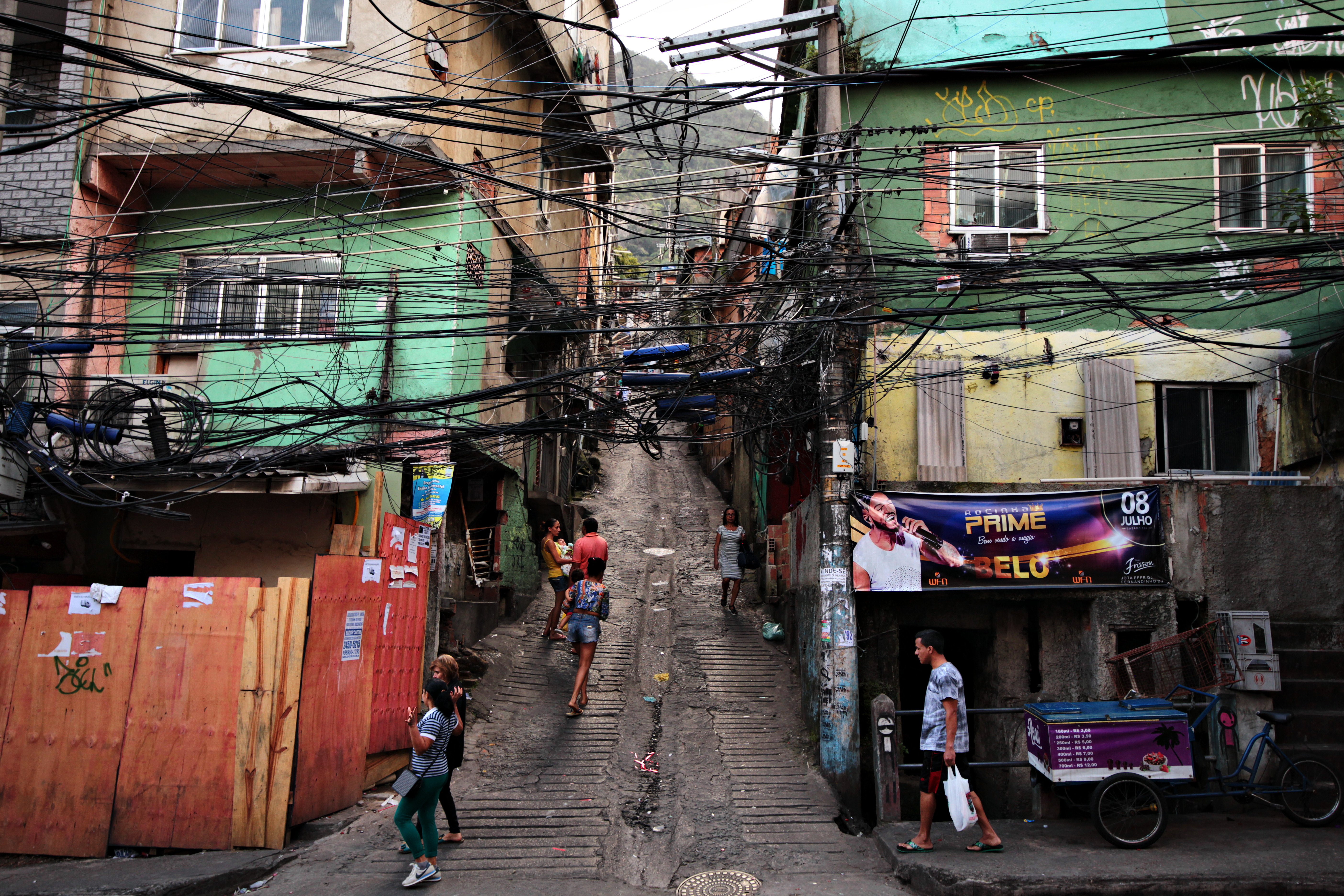 Rio De Janeiro: Rocinha Favela Guided Walking Tour