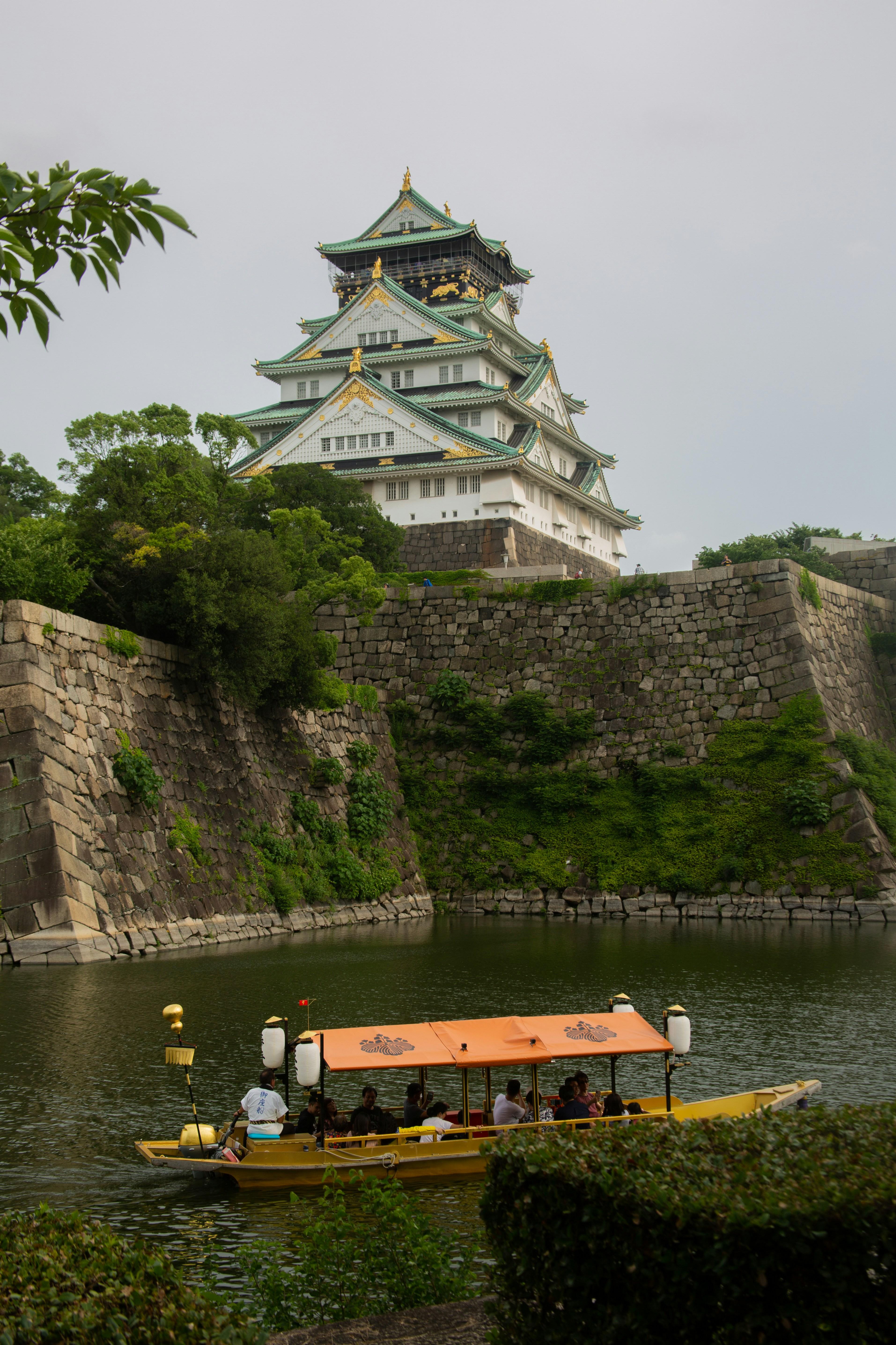 Osaka Custom Private Tour by Luxury Vehicle