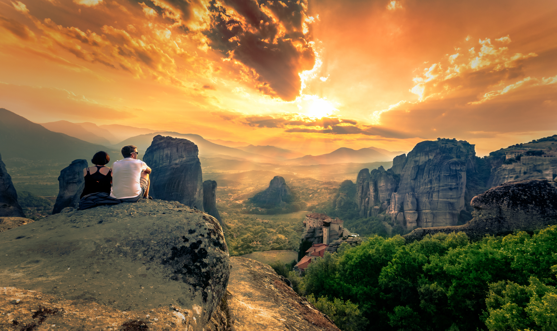 Meteora Sunset Tour: Monasteries, Caves & Golden Hour Views