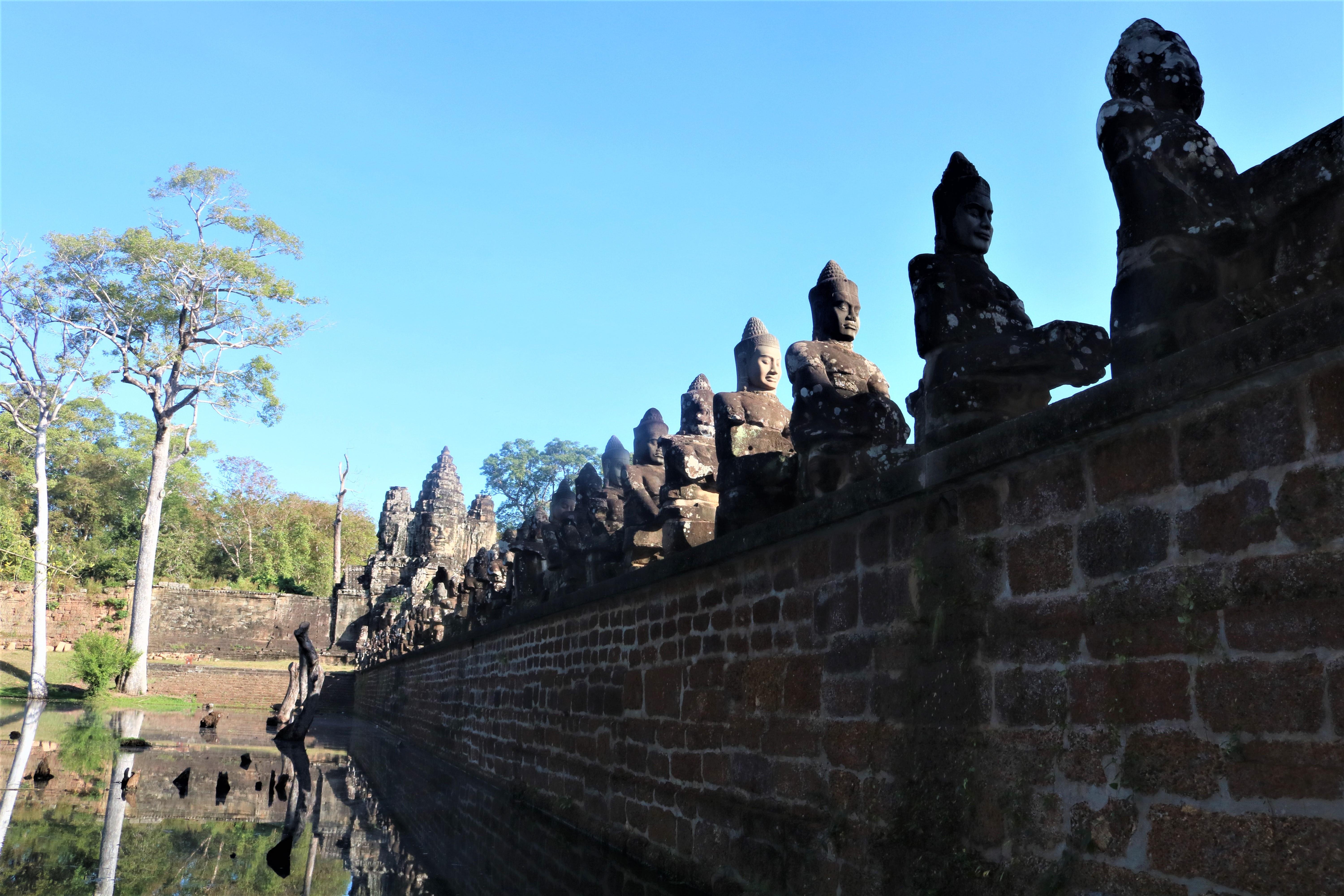 Angkor Wat Private Sunrise Tour with Champagne Breakfast