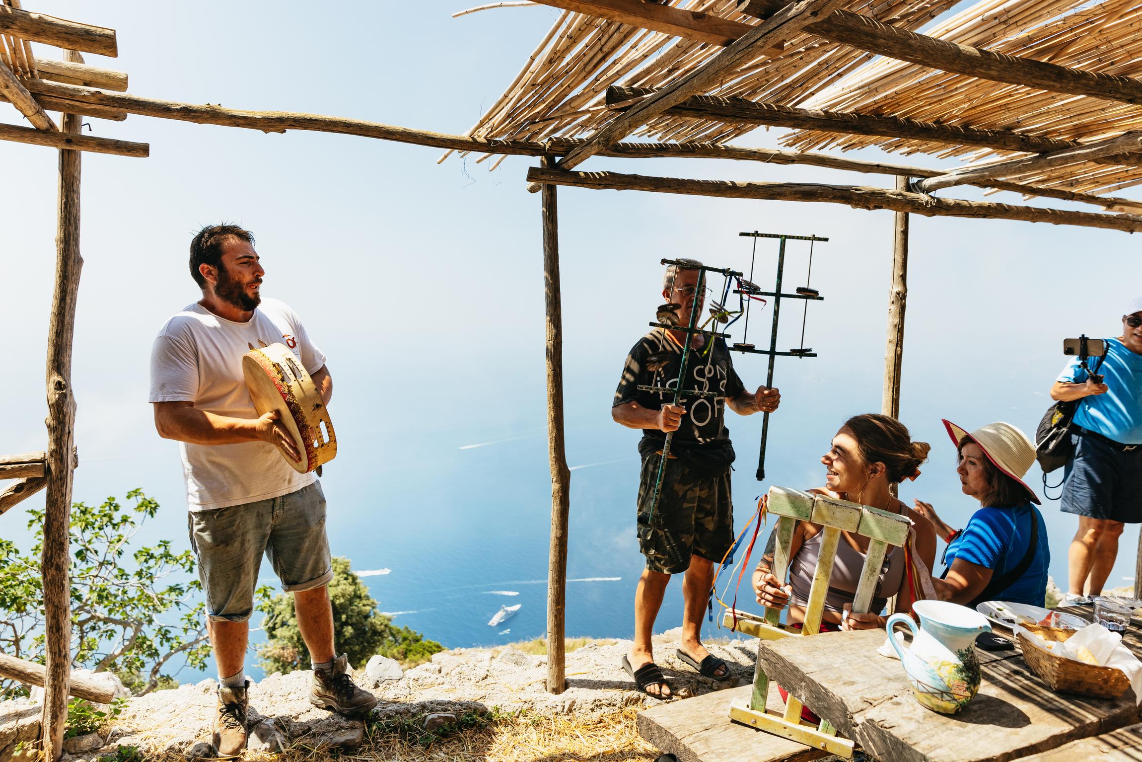 Path of the Gods Guided Hike from Sorrento with Round-Trip Transfer