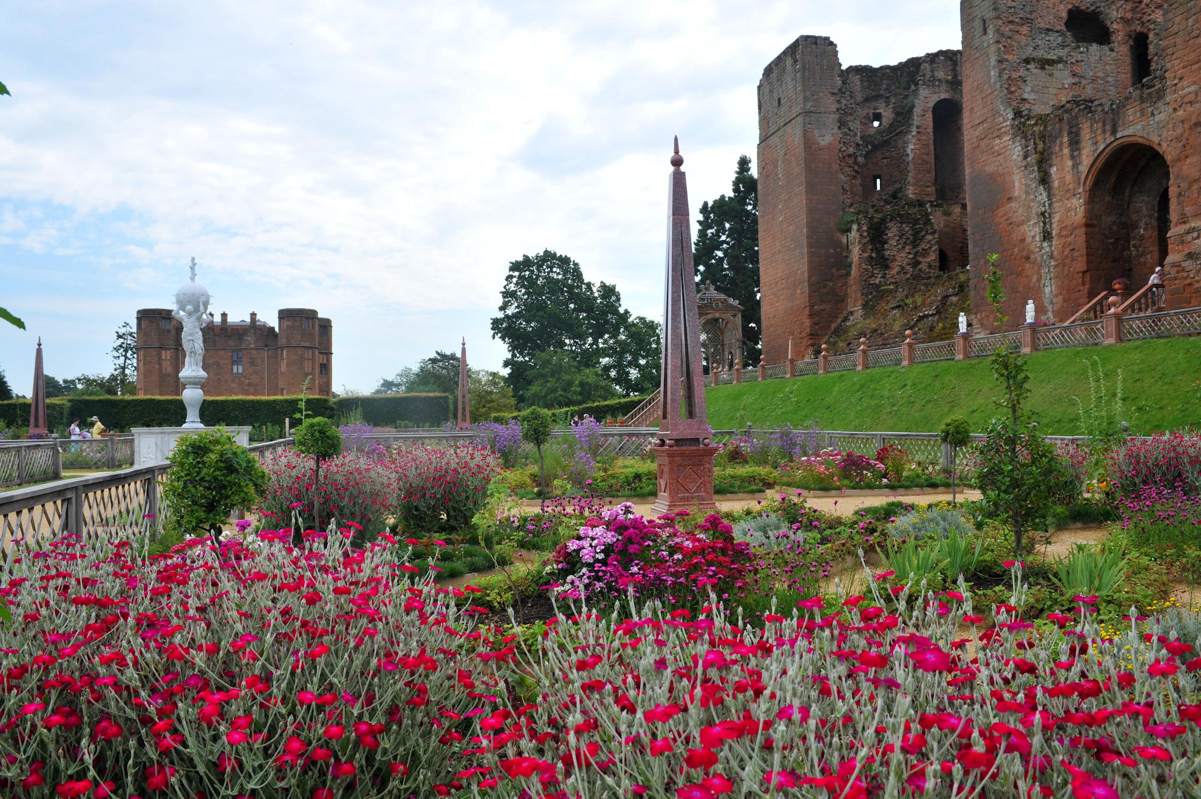 Kenilworth Castle & Elizabethan Garden Entry