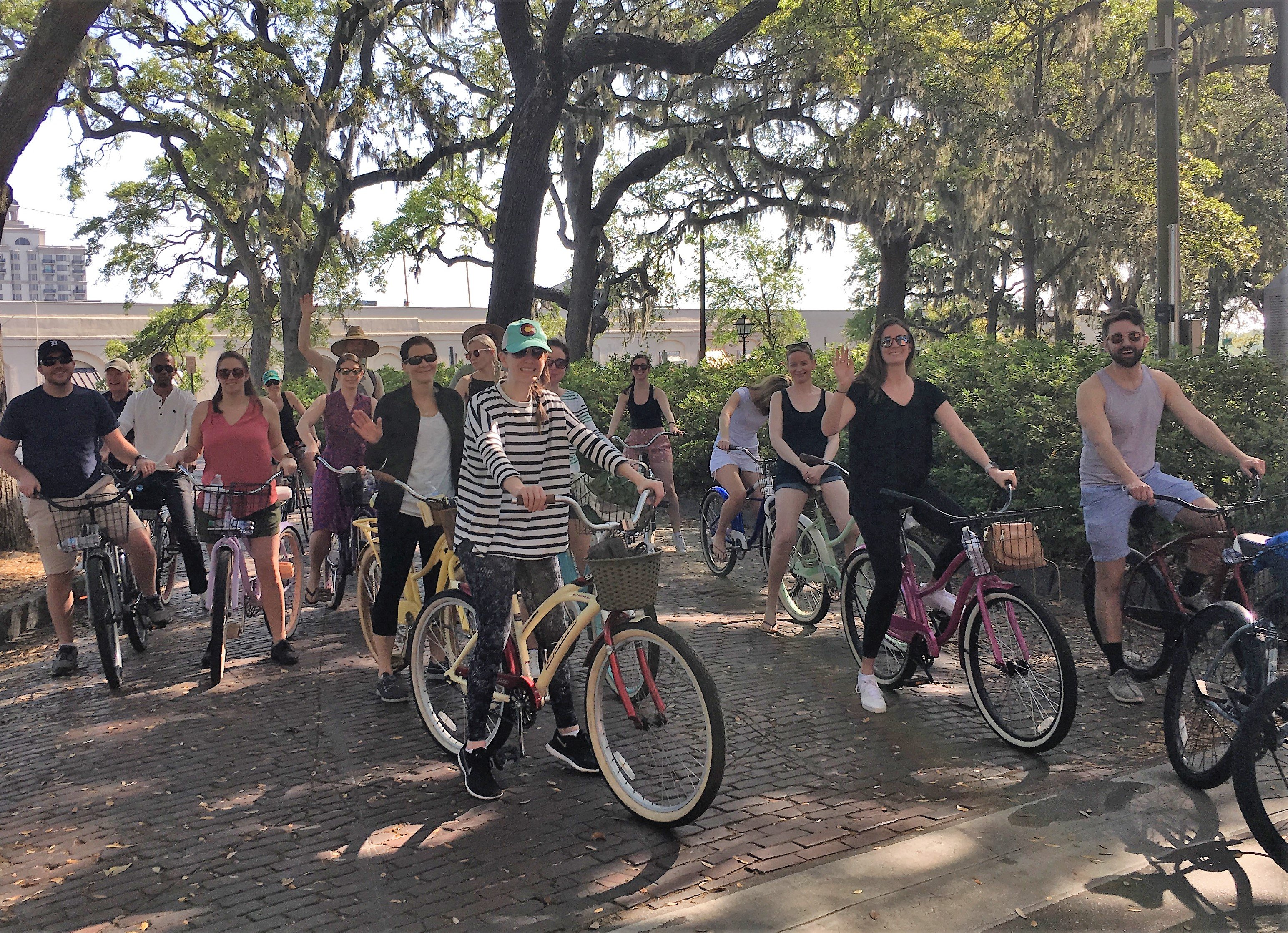 Savannah: Historical Bike Tour with Tour Guide