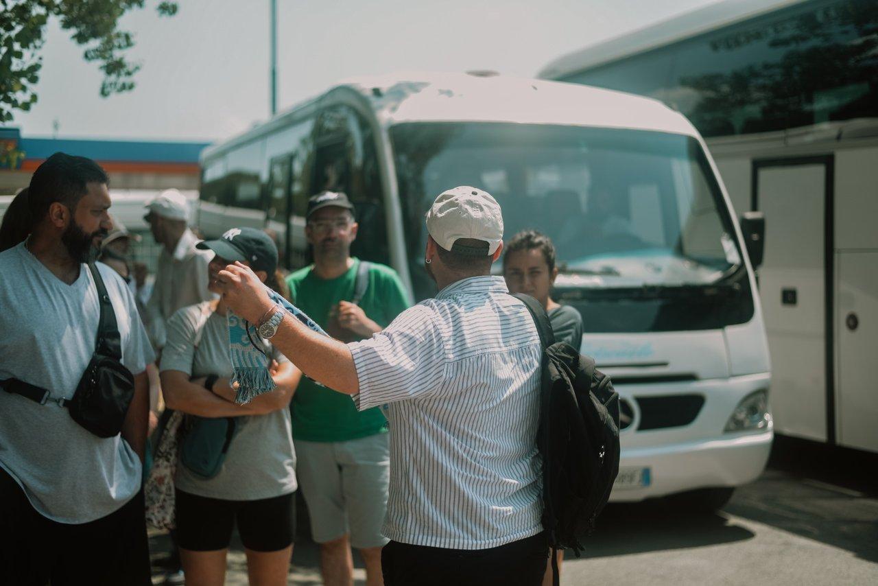 From Naples: Pompeii and Vesuvius Shuttle w/ Priority Ticket - Mount Vesuvius crater tour and Bay of Naples views