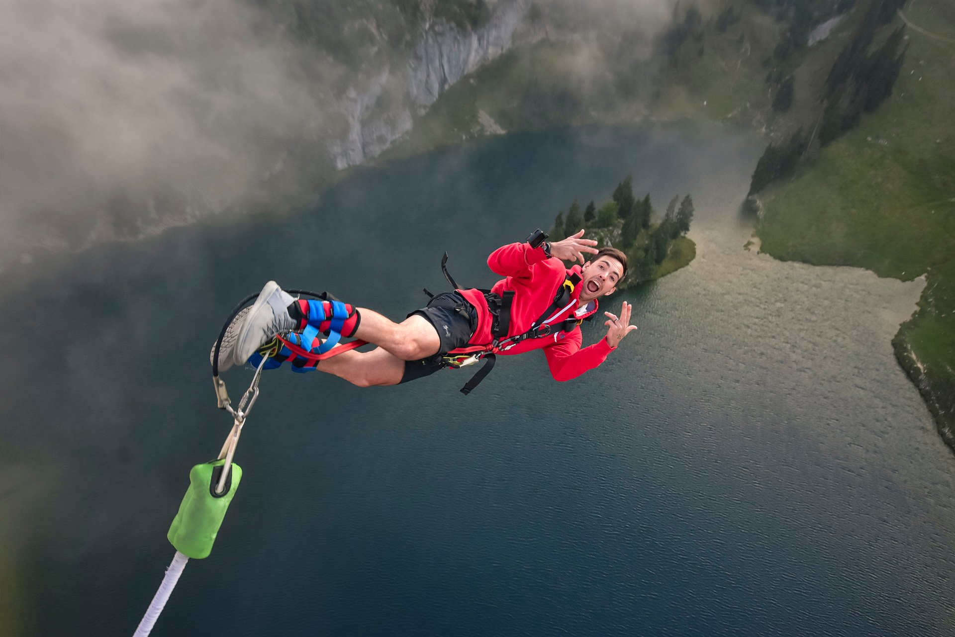 Stockhorn Mountain Gondola Bungee Jump from Interlaken