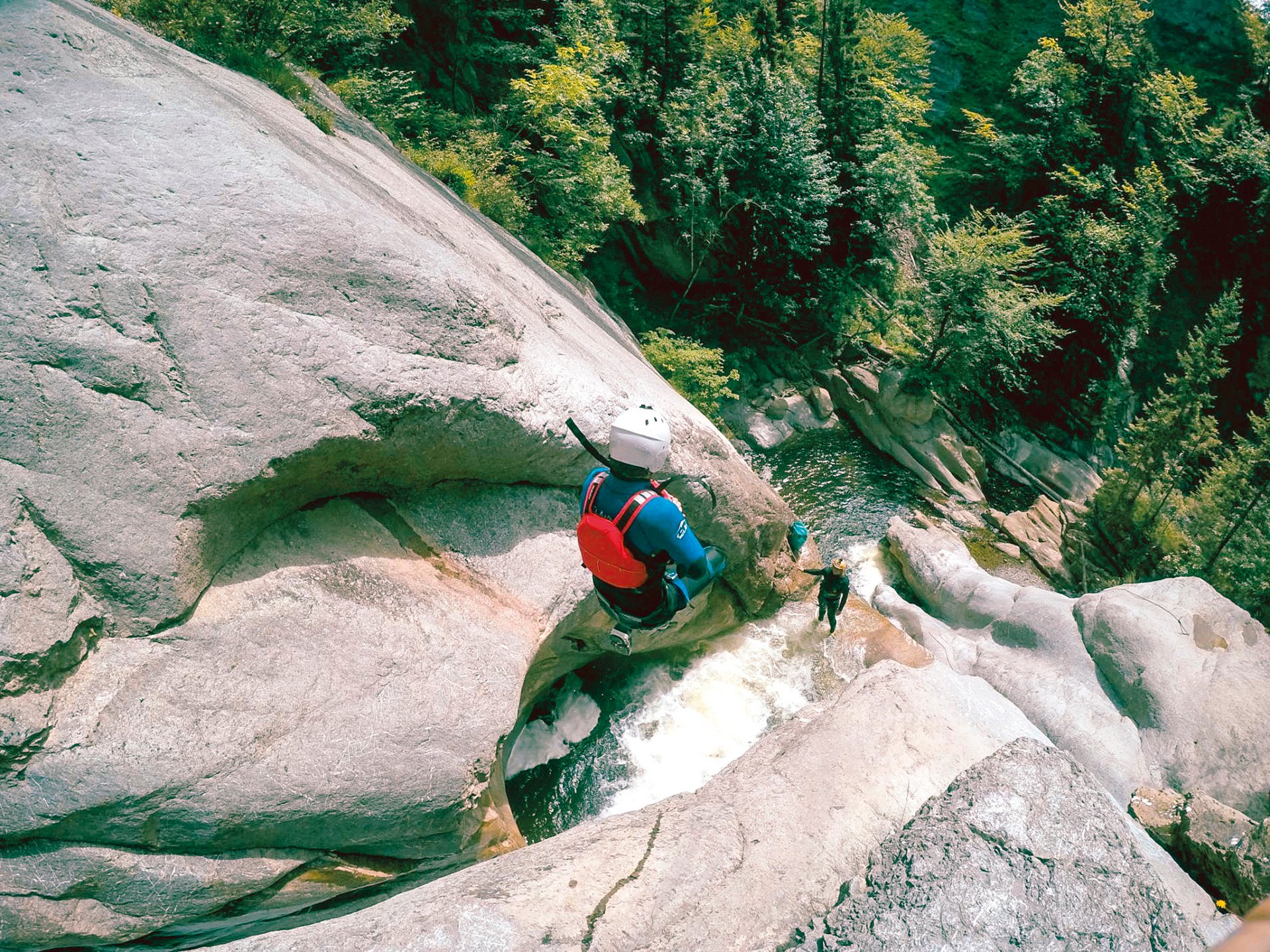 Chli Schliere Advanced Canyoning Adventure from Interlaken