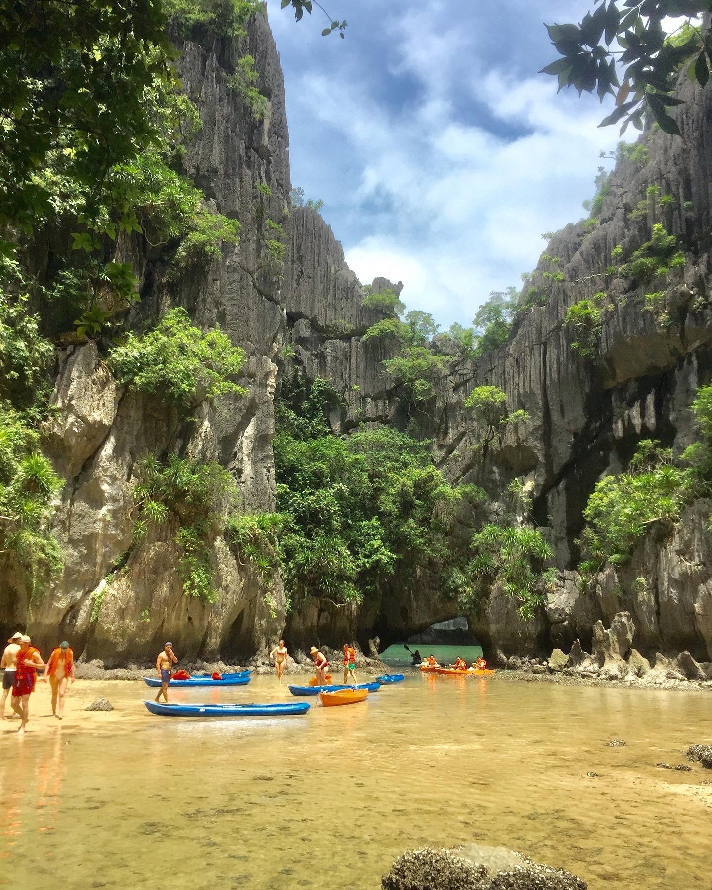 Small-Group Lan Ha Bay Cruise and Kayak Adventure