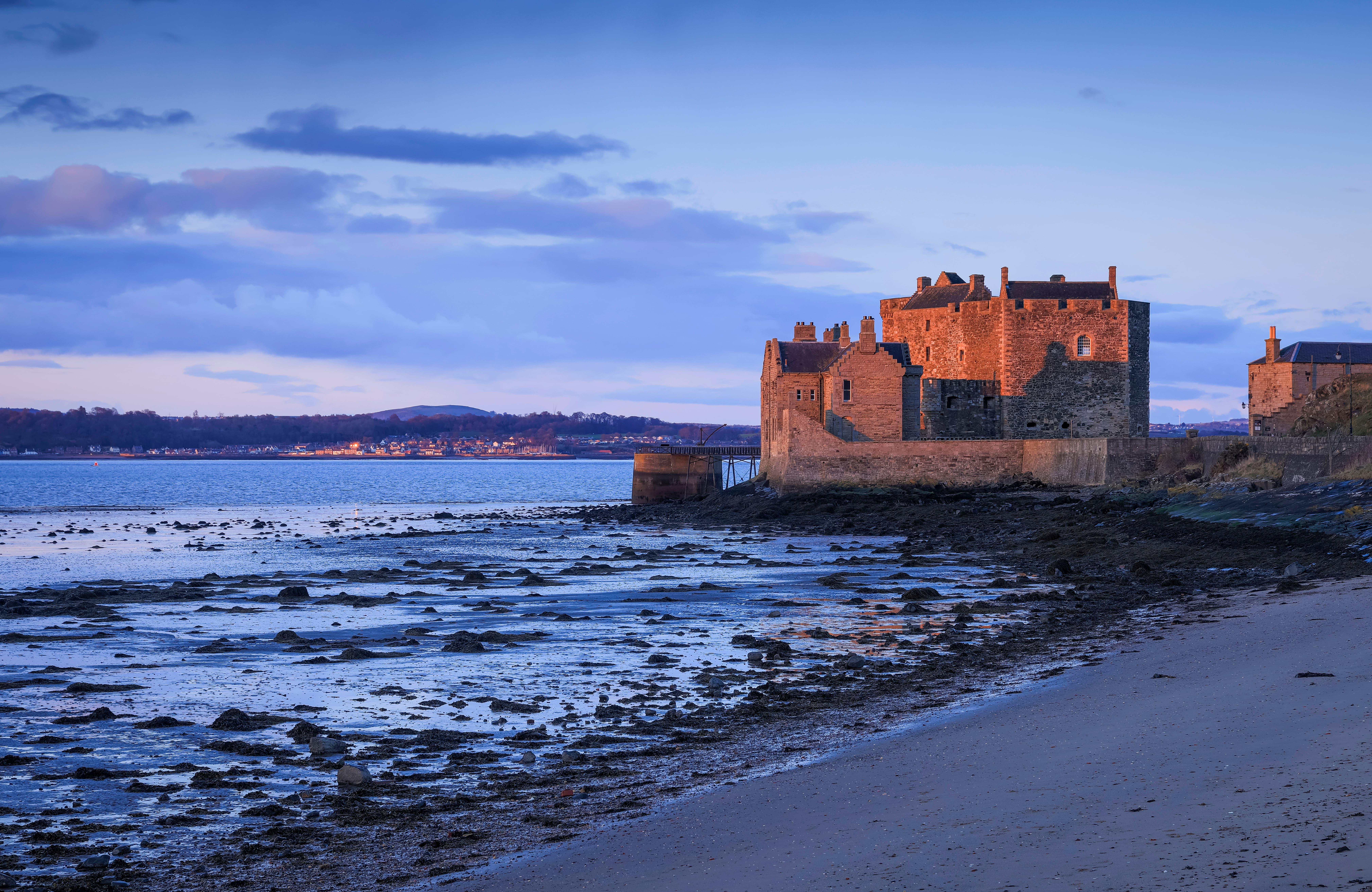 Outlander Filming Sites Day Tour from Edinburgh