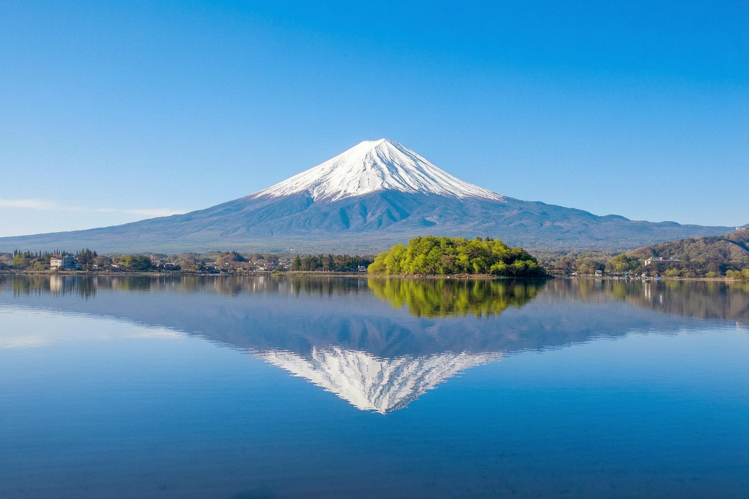 Mt. Fuji Day Tour: Lake Kawaguchi, Oshino Hakkai & Chureito Pagoda from Tokyo