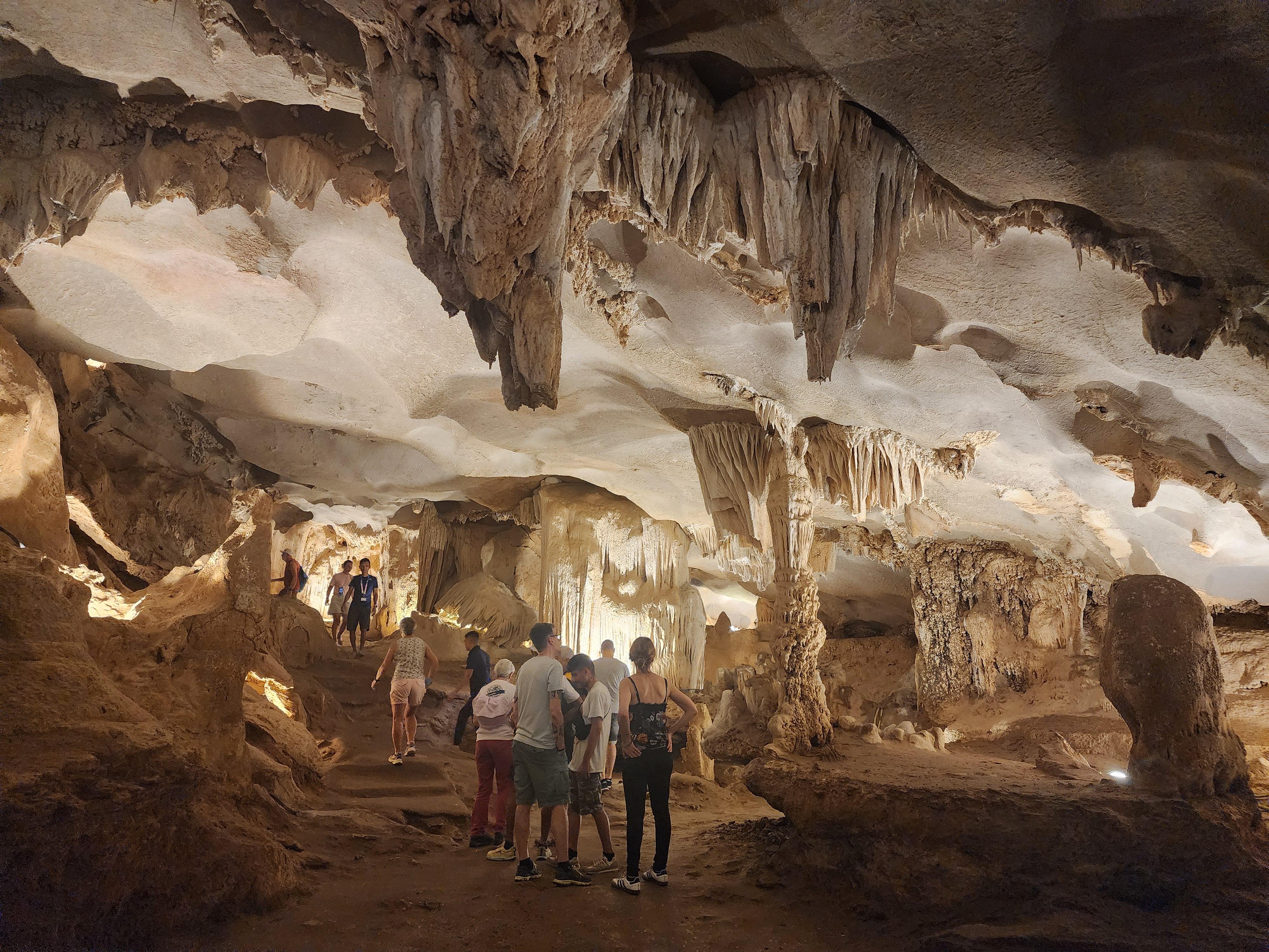 Hanoi: 3-Day Ha Long & Bai Tu Long Bay Cruise