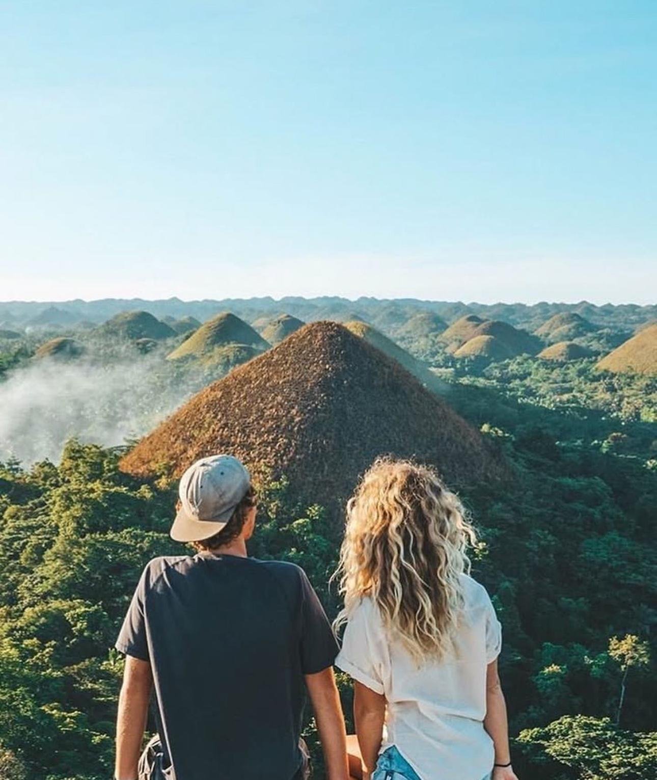 Bohol Countryside Day Tour from Cebu – Chocolate Hills, Tarsiers & Loboc River