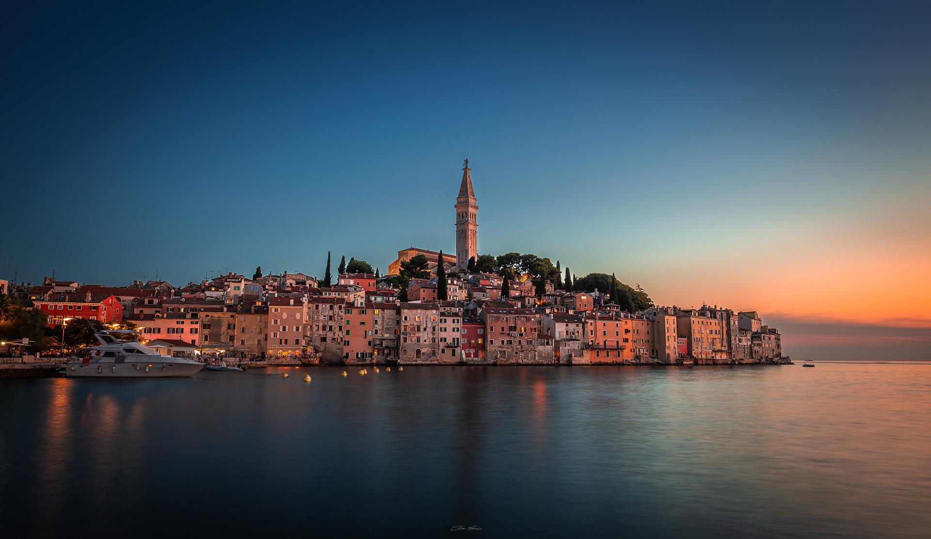 Rovinj Sunset Cruise with Champagne & Local Cheese