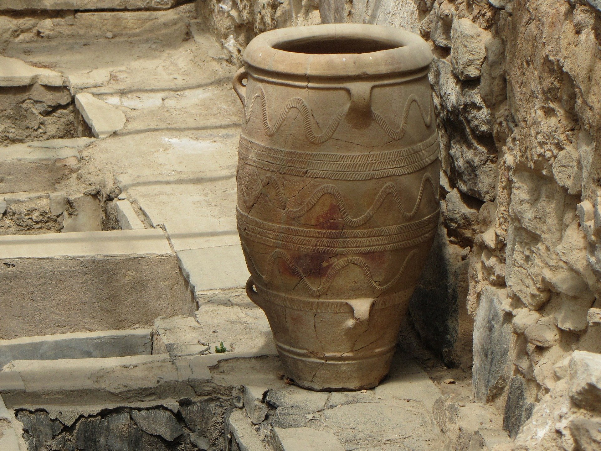 Crete: Knossos Palace & Heraklion City Guided Day Tour