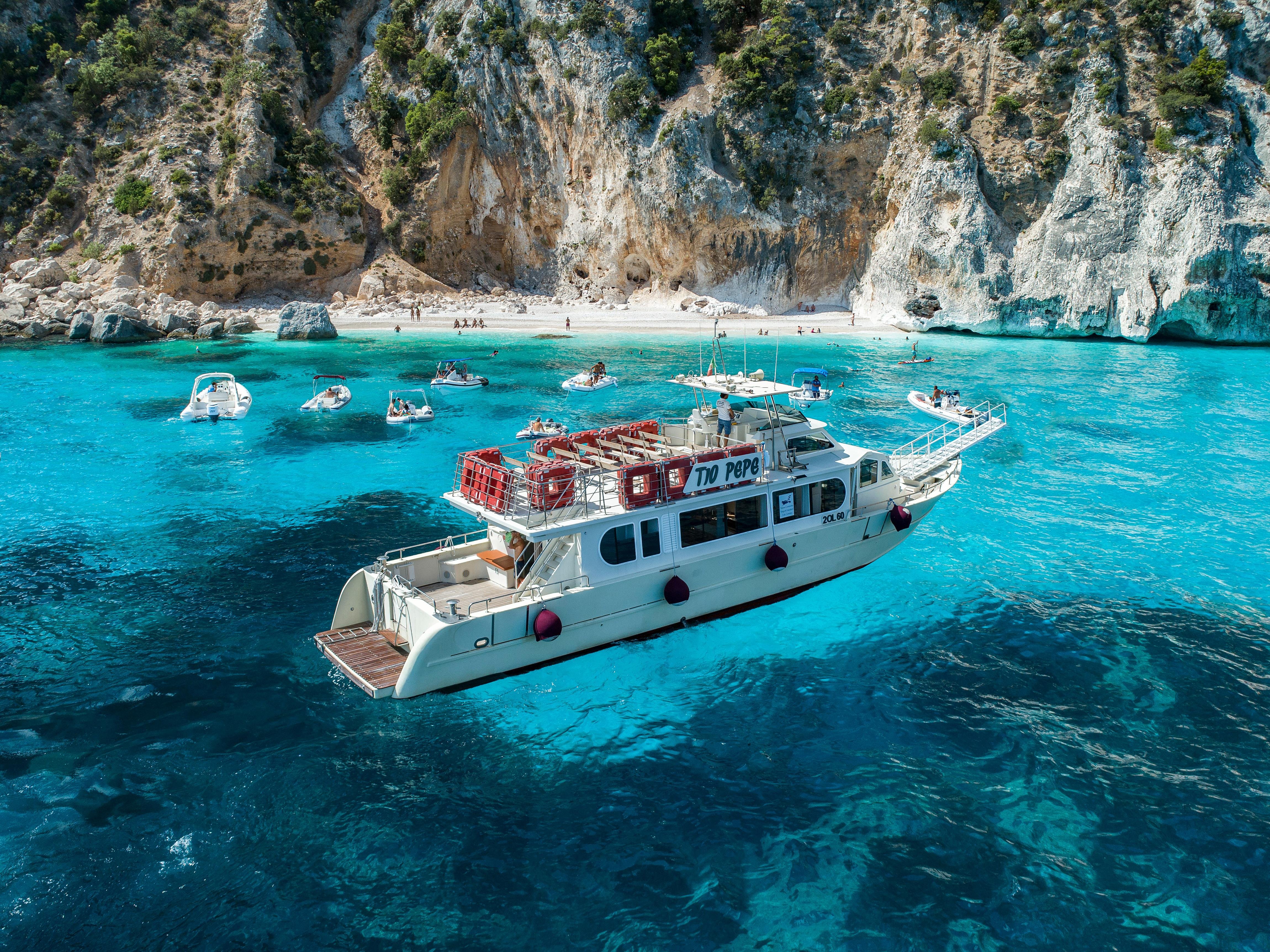 Cala Gonone:Cruise in the Gulf of Orosei with Cala Goloritzé - the Gulf of Orosei, Sardinia