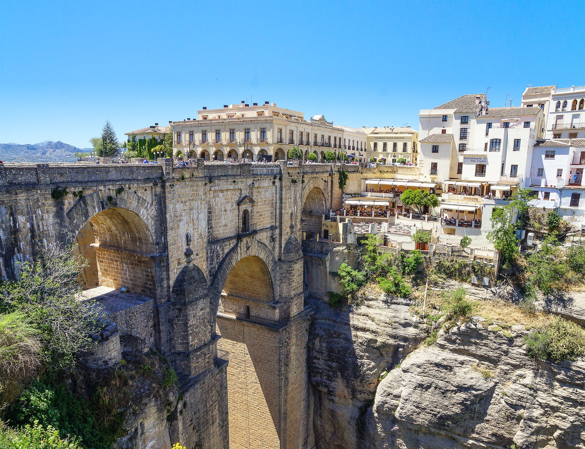 Ronda and Setenil de las Bodegas Day Trip