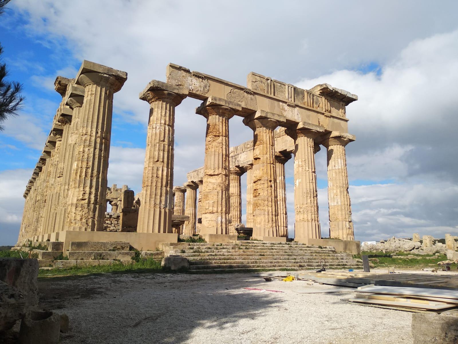 Catania to Piazza Armerina & Agrigento Full-Day Transfer
