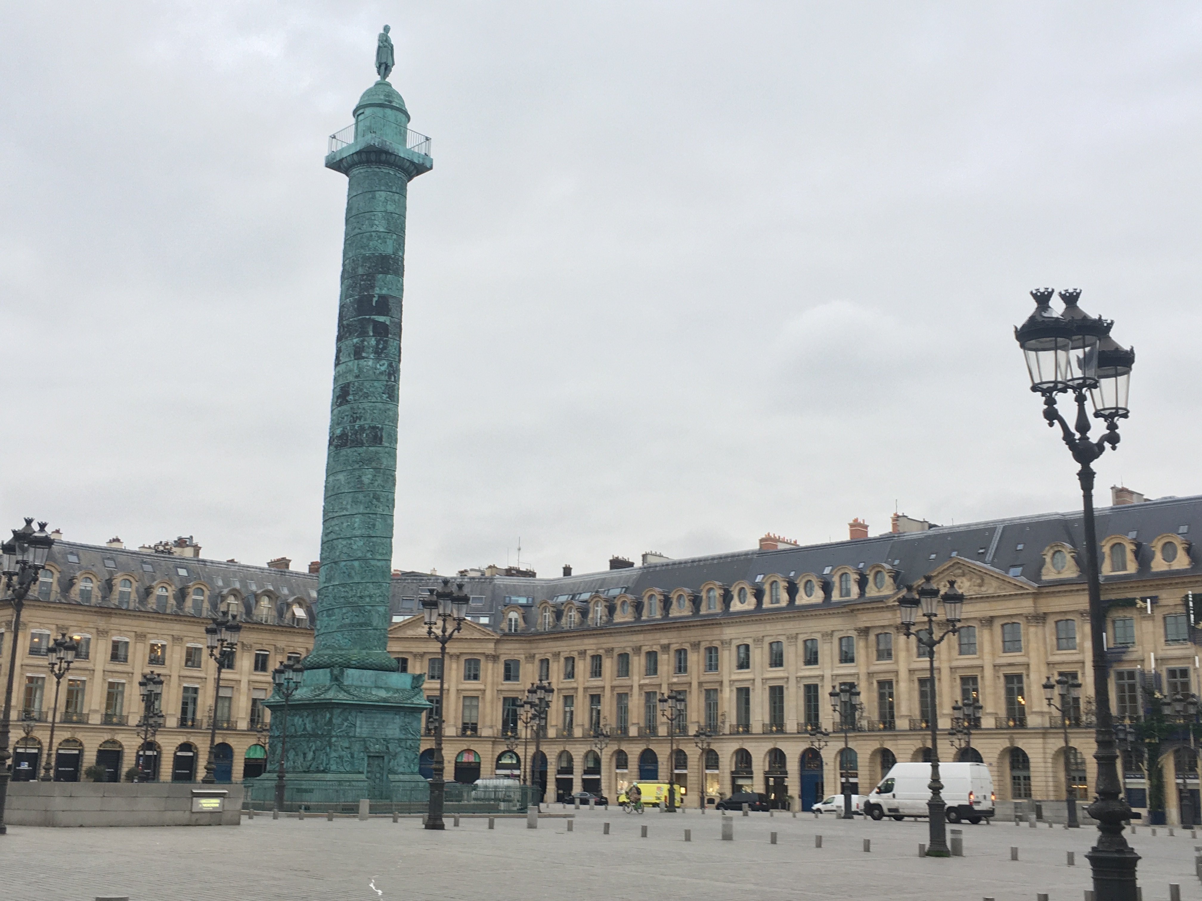 Outdoor Mystery Hunt: Opera & Place Vendôme