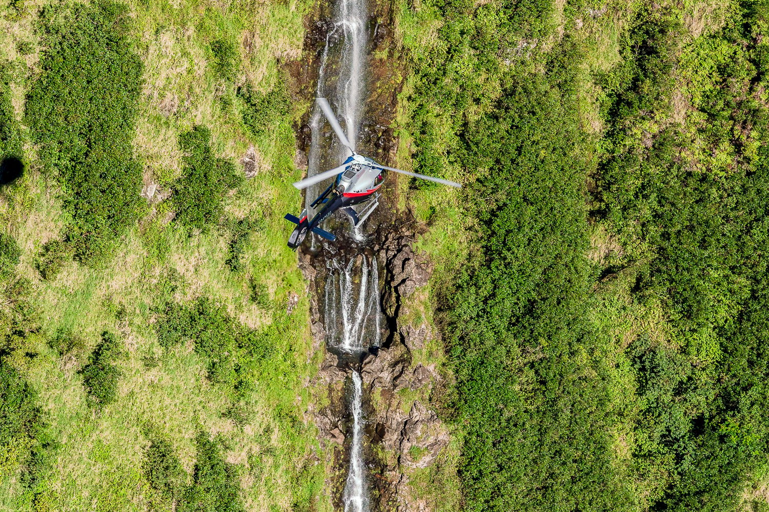 Maui: Road to Hana Helicopter & Waterfall Tour with Landing - 2026 (Verified Reviews)