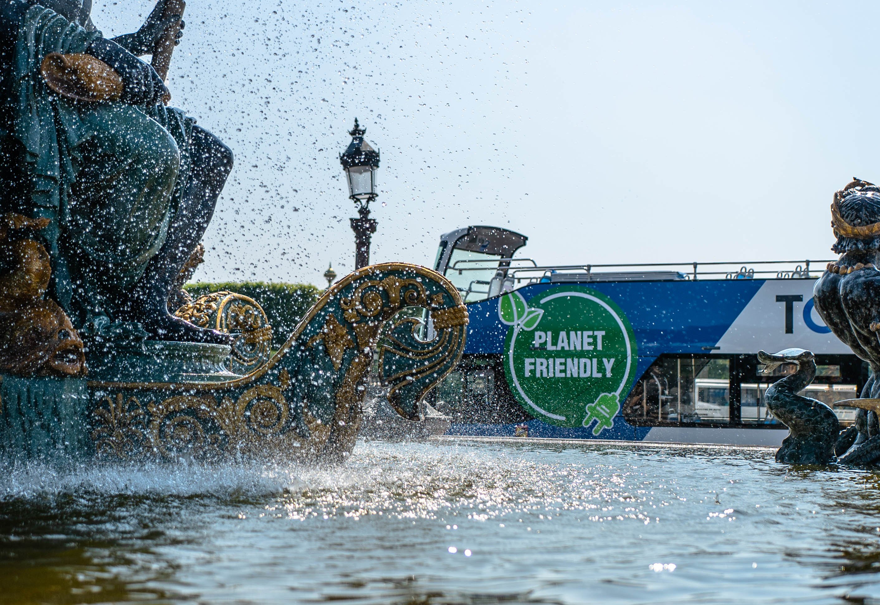 Paris: Hop-On Hop-Off Bus & Seine Cruise Discovery Bundle