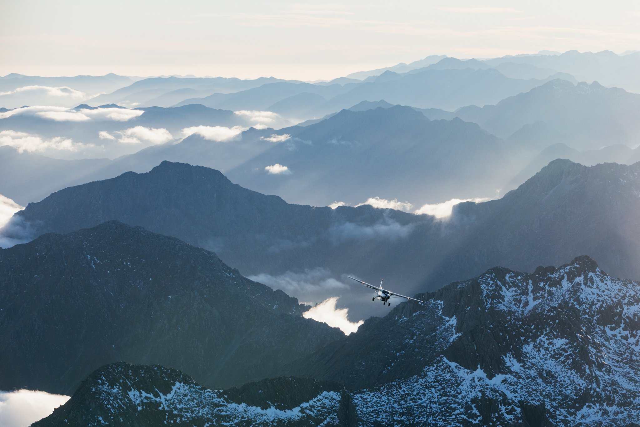 Queenstown: Milford Sound Cruise & Scenic Flight