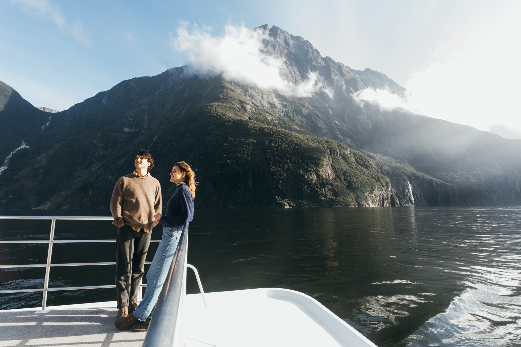 Queenstown: Milford Sound Cruise & Scenic Flight